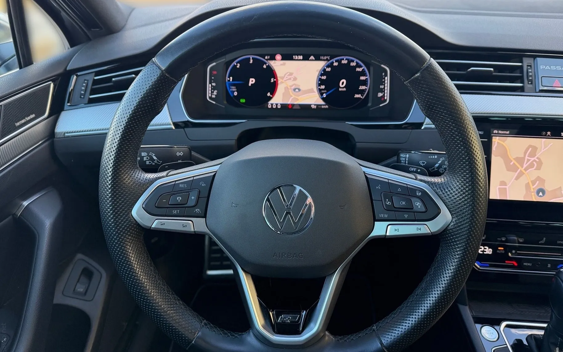 Notranja slika - Volkswagen Passat Variant - 2.0 TDI BMT R-LINE 4MOTION DSG - 8