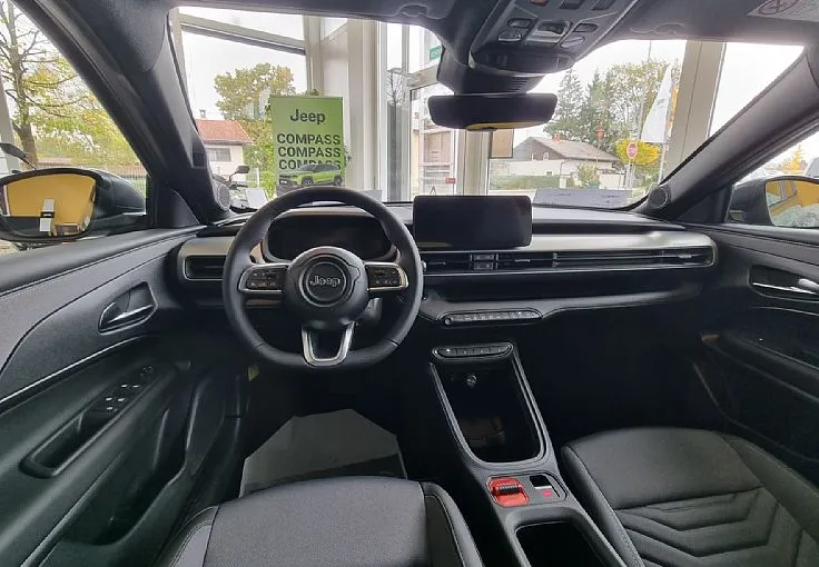 Zunanja slika - Jeep Avenger - 1.2 E-DCT6 MHEV 110 Altitude - 6