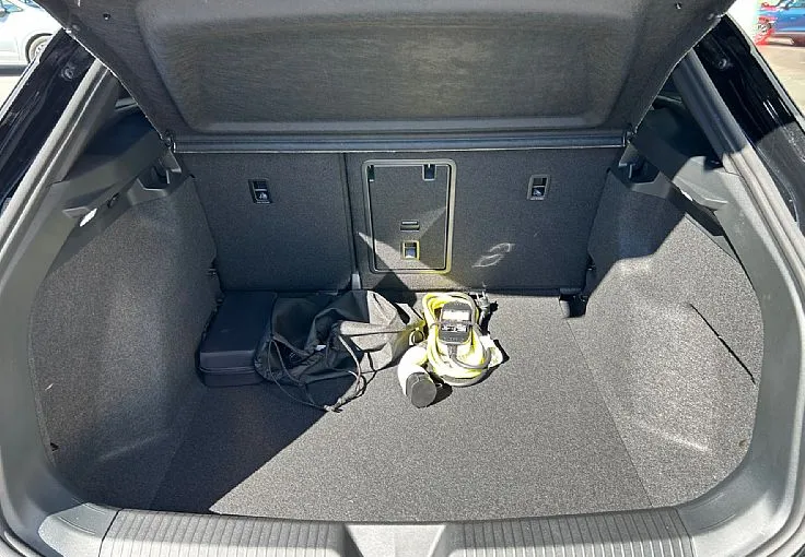 Zunanja slika - Volkswagen ID.4 - Pure Limited  58 kWh - ZALOGA - 11