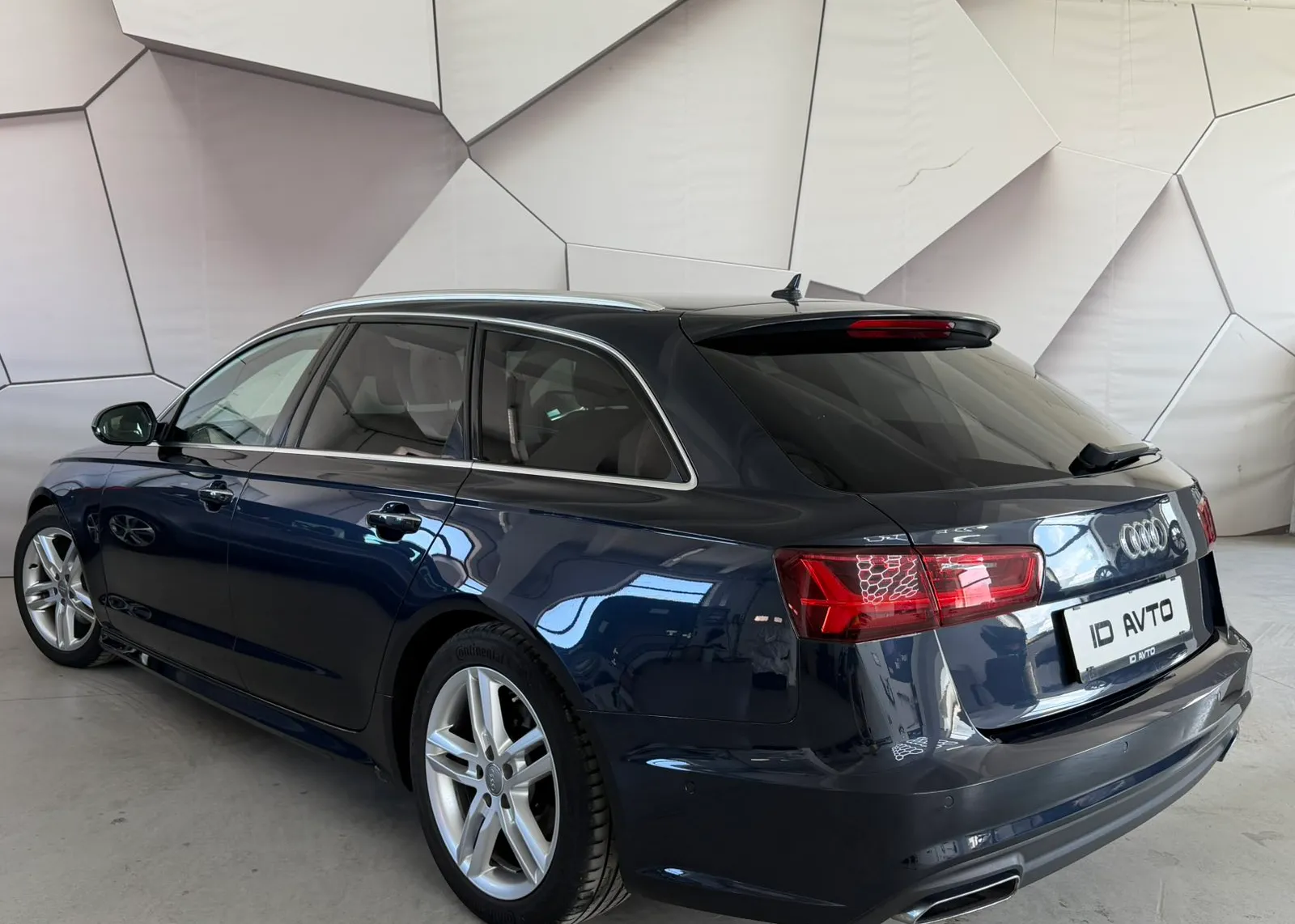 Zunanja slika - Audi A6 - Avant 2,0 TDI ULTRA AUT. - 5