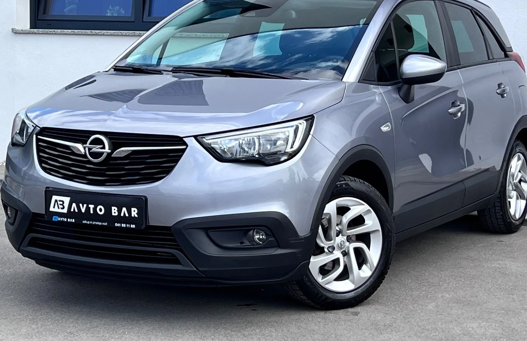 Zunanja slika - Opel Crossland X - 1.2 +SLO+1.LAST+DAB+PDC+ALU+TEMP... - 1