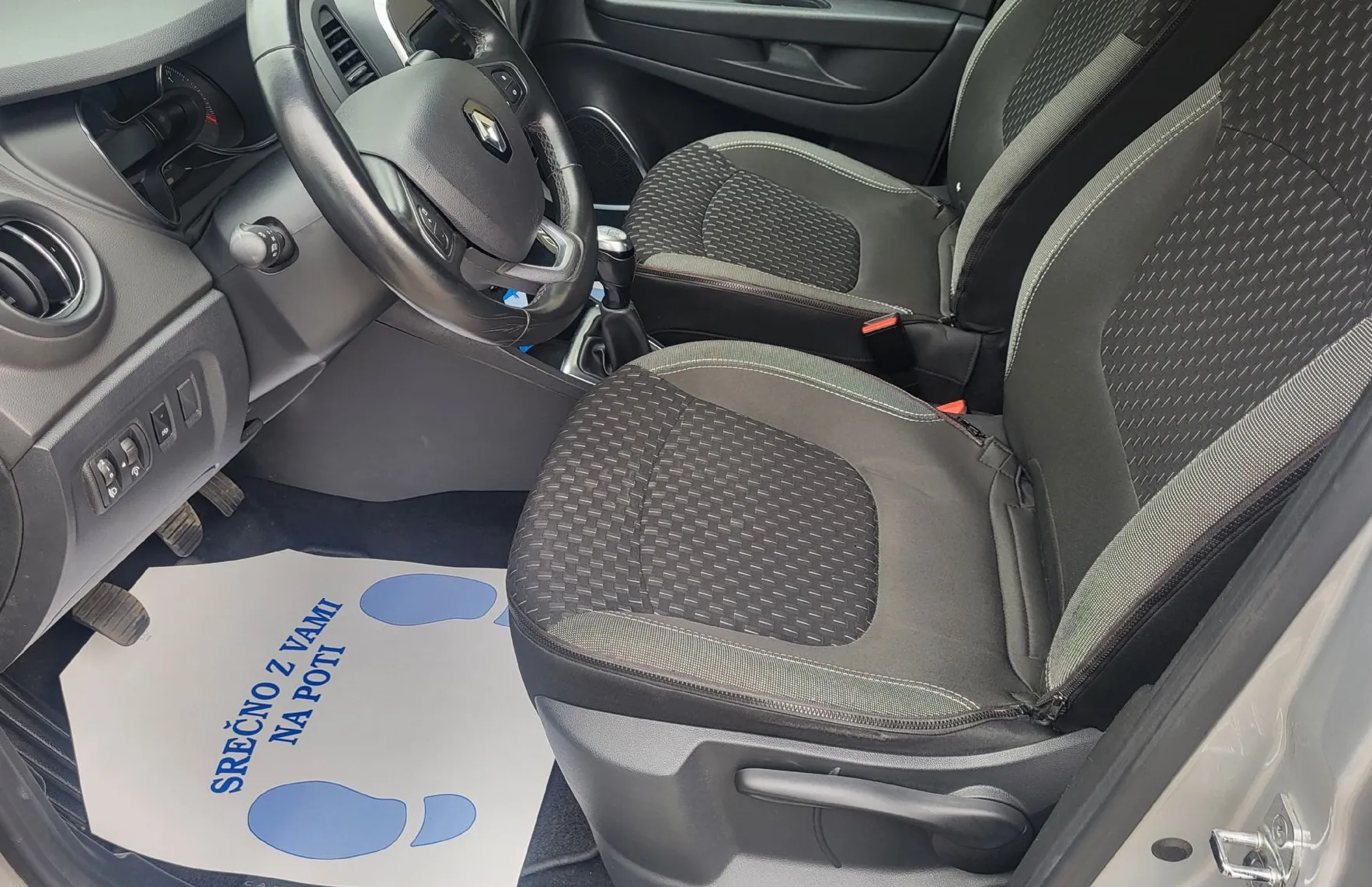 Zunanja slika - Renault Captur - Intens TCe 90 1last-navi-alu-kamera-pdc-tempom-acc - 6