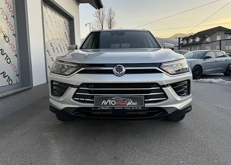 Zunanja slika - SsangYong Korando - 1.5 T-GDI 120 kW Exclusive 4x4 M T Led Kamera Pdc - 2