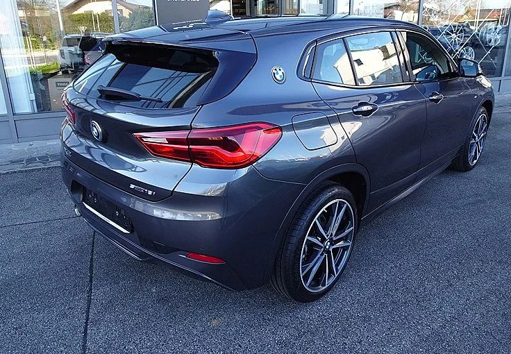 Zunanja slika - BMW X2 - serija : sDrive18i M Sport AKCIJA - 1.000 € - 4