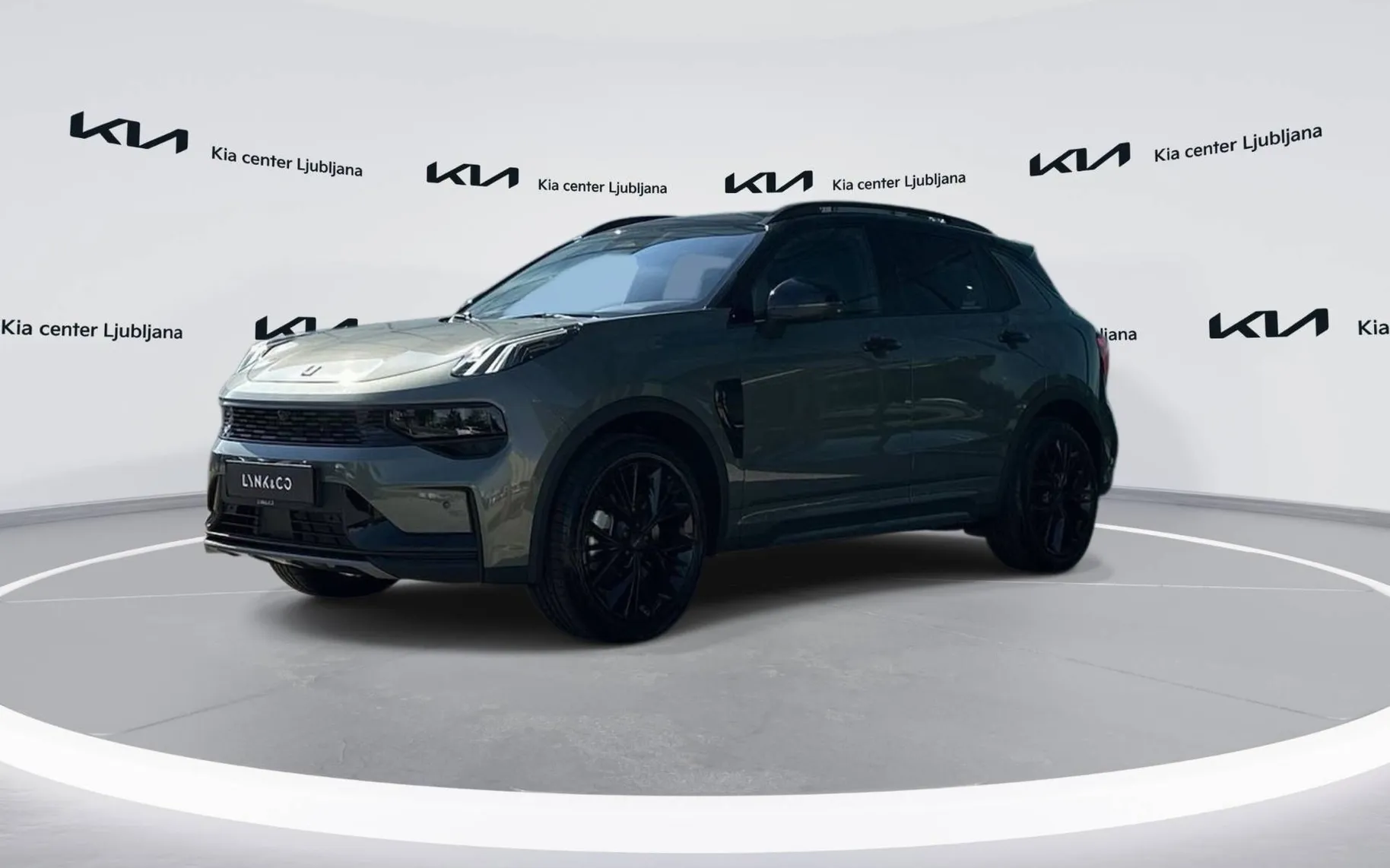 Zunanja slika - Lynk & Co 01 - More 2025 Priključni hibrid... - 1