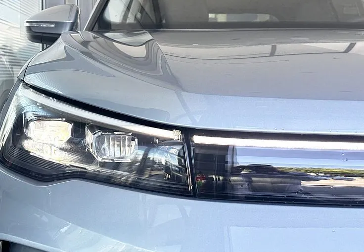 Zunanja slika - Volkswagen Tiguan - 4ALL 1.5 eTSI DSG - SLO - 1. LASTNIK - - 2
