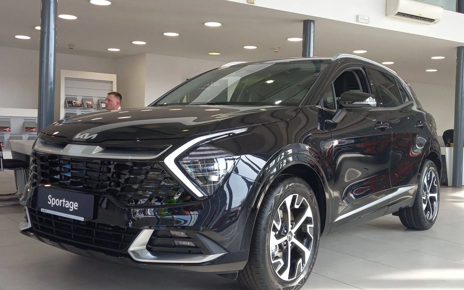 Zunanja slika - KIA Sportage - 1.6 T-GDi 110kW EX Style 7-DCT - 8