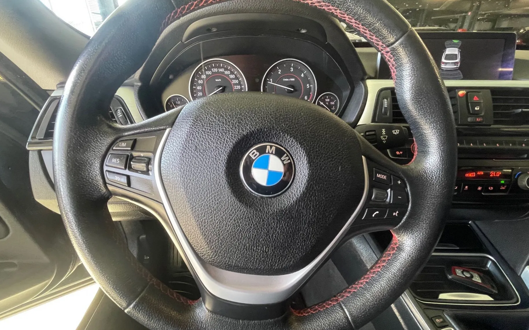 Zunanja slika - BMW Serija 3 - Gran Turismo: 320d SPORT LINE NAVI.XSENON.PDC. OGR. SEDE - 11