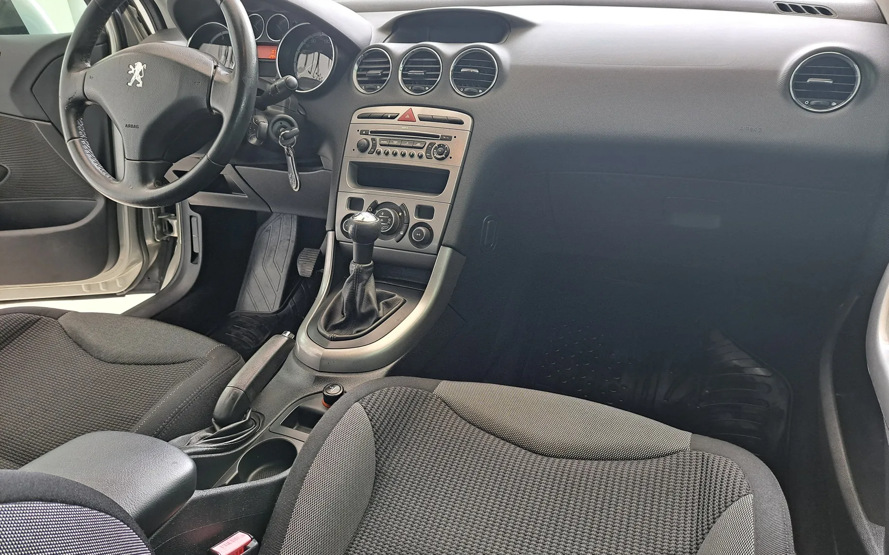 Zunanja slika - Peugeot 308 - 1.6 16V 5 VRAT-SLOV.POREKLO-ODLIČEN-KOT NOV - 12