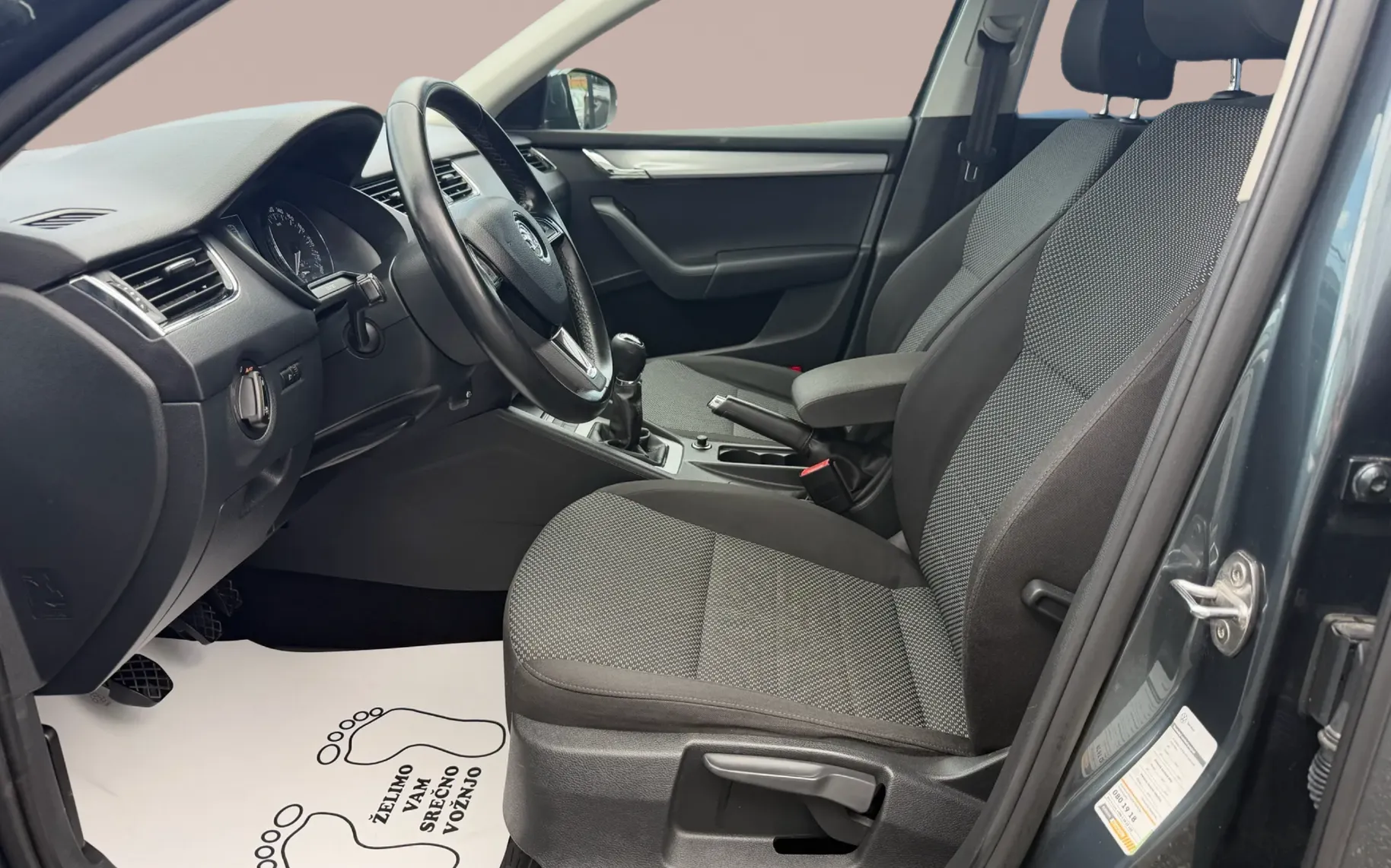 Zunanja slika - Škoda Octavia - Combi 2,0 TDI L&K - 9