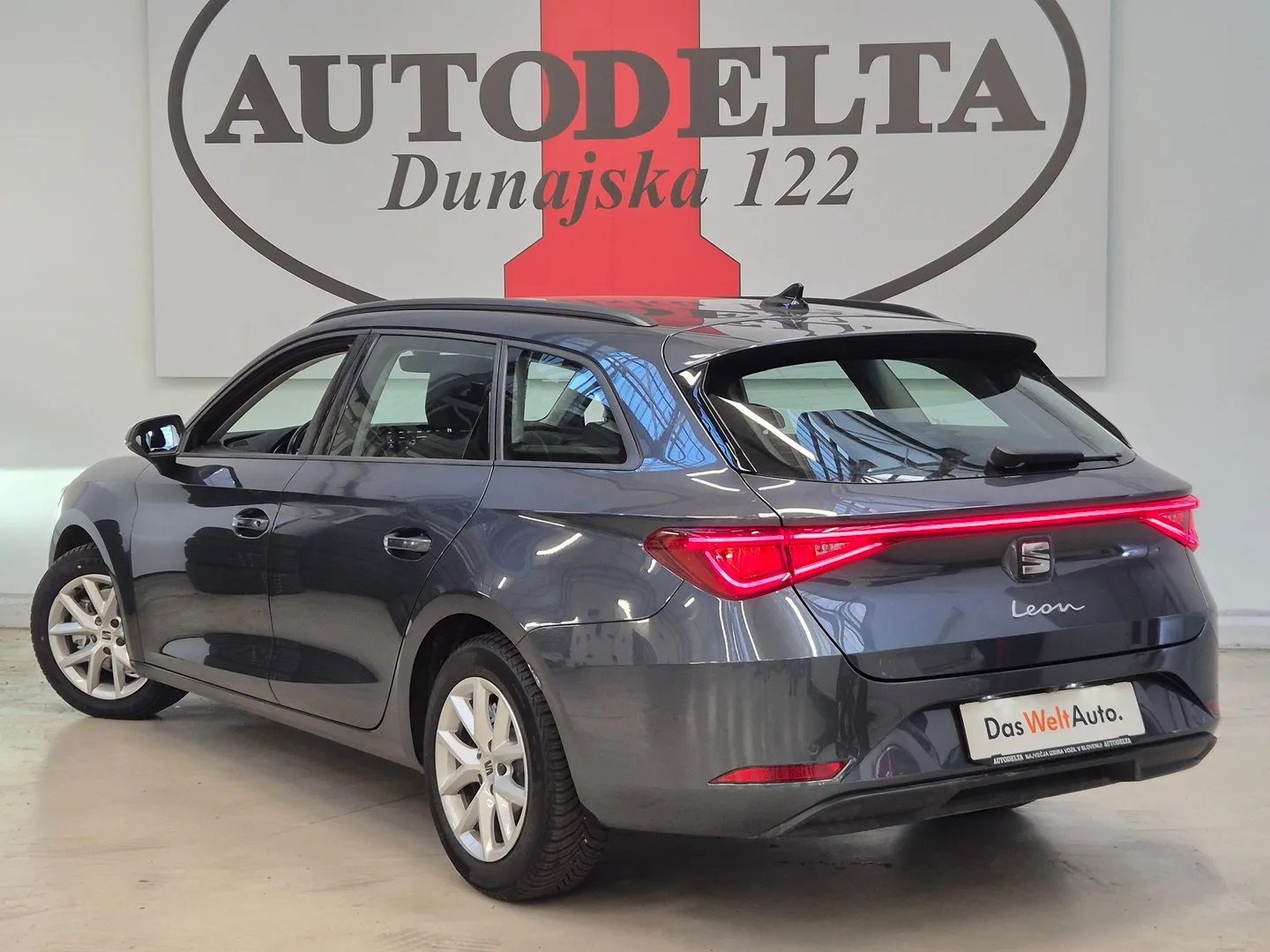 Zunanja slika - Seat Leon - SP Style 2.0 TDI DSG 110kW (150KM) - 4