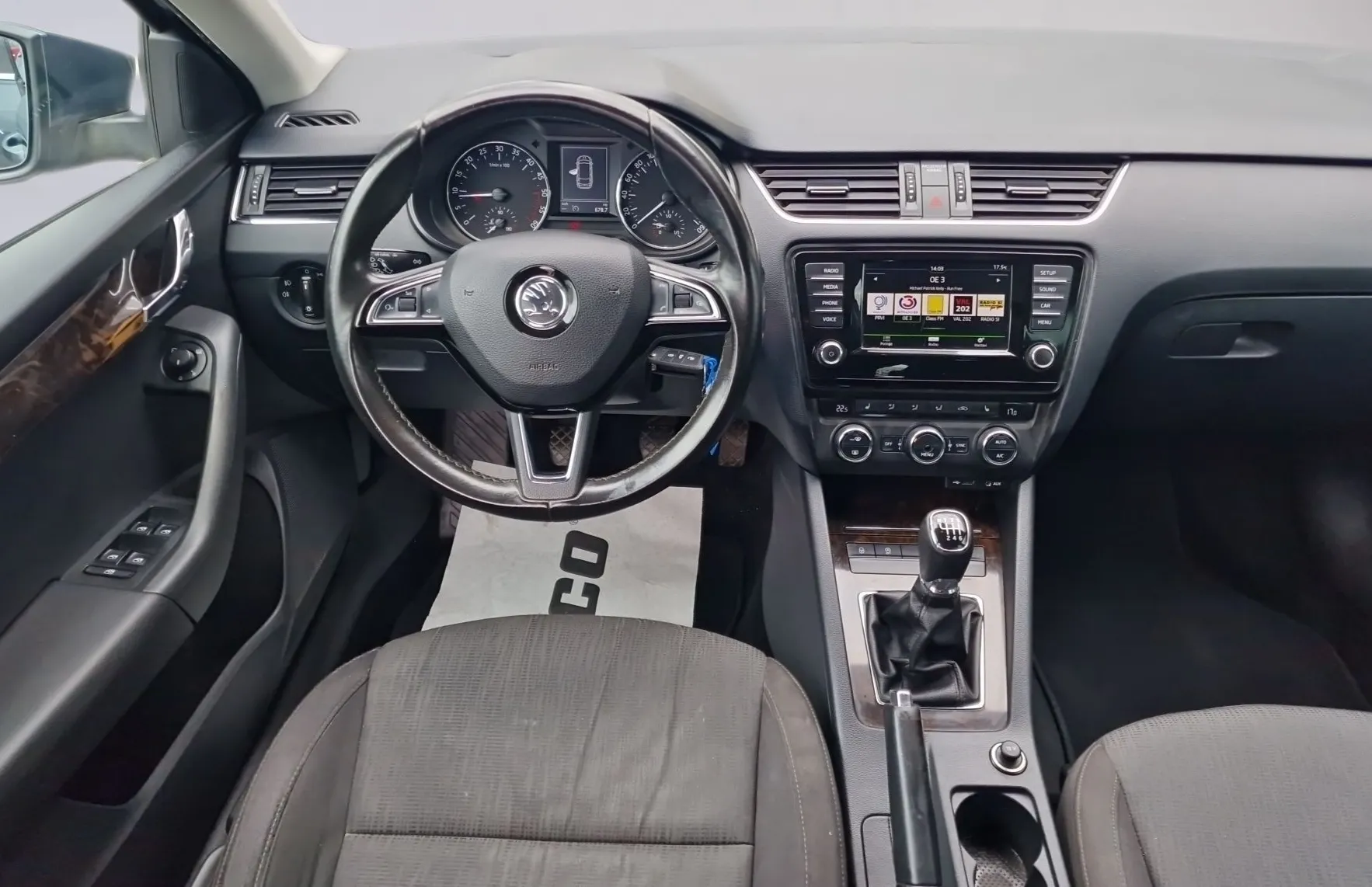 Zunanja slika - Škoda Octavia - Combi 2.0 TDI - 10
