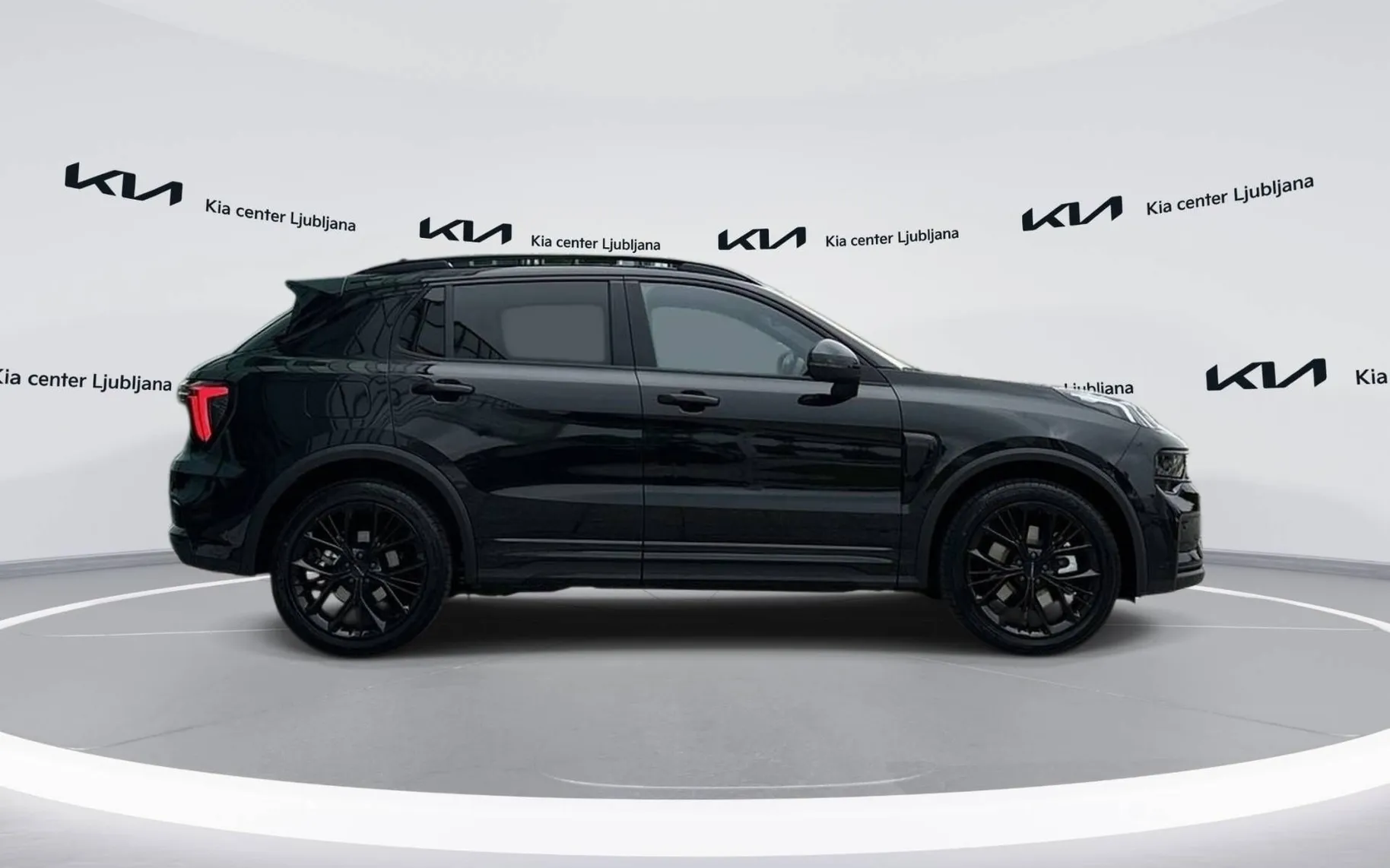 Zunanja slika - Lynk & Co 01 - More 2025 Priključni hibrid... - 4