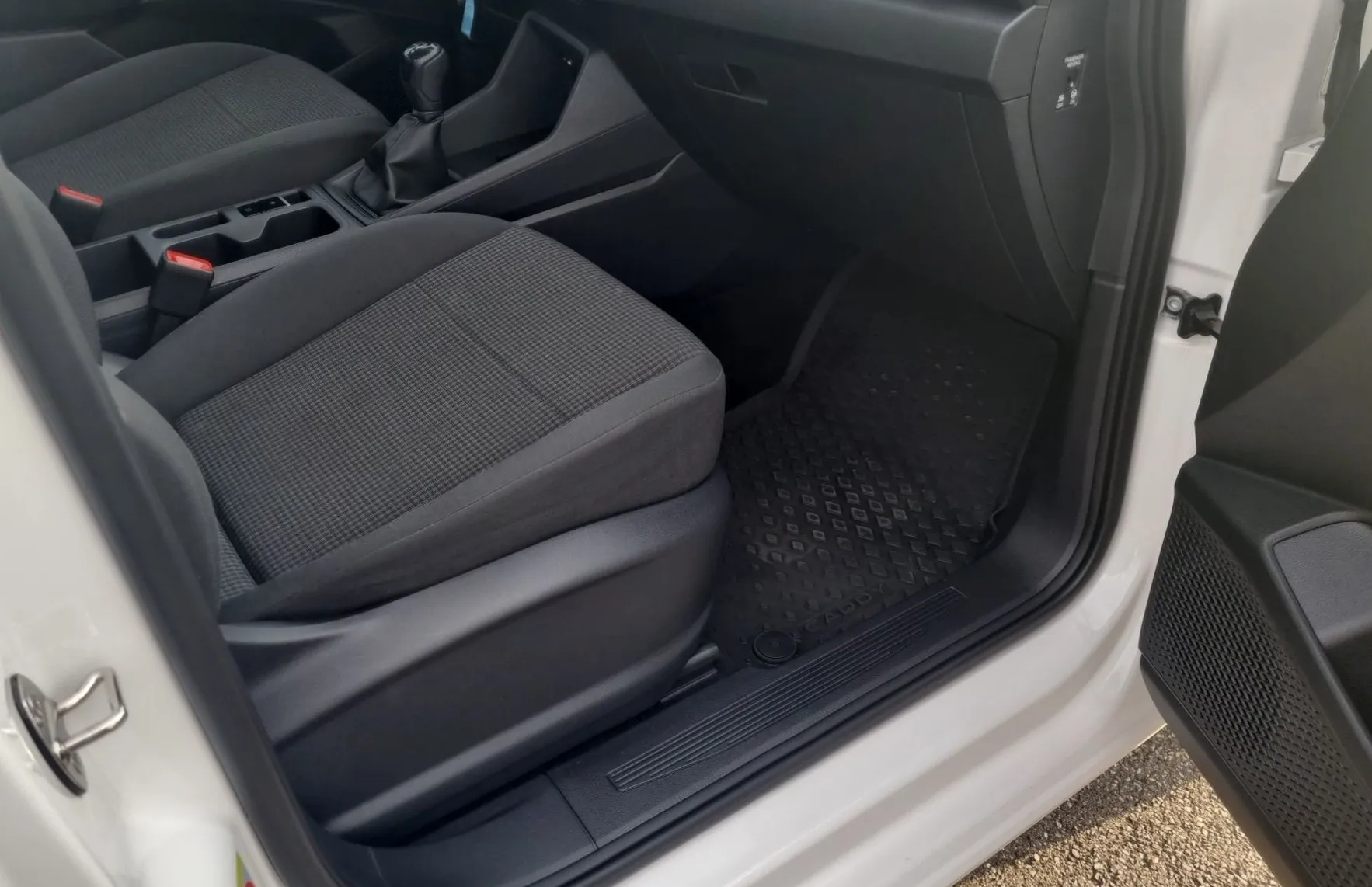 Zunanja slika - VW Caddy - 2.0 TDI 75KW LIFE. N1 ODBITEK DDV - 10