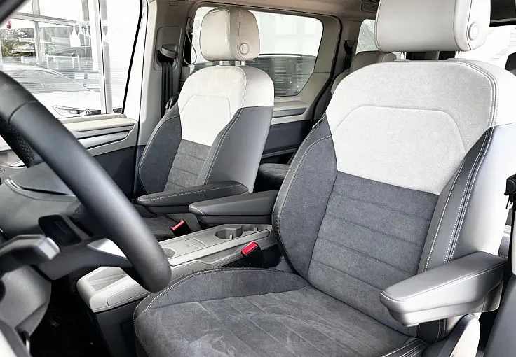 Zunanja slika - Volkswagen Multivan - Life Edition 2.0 TDI - VELIKO OPREME - 9