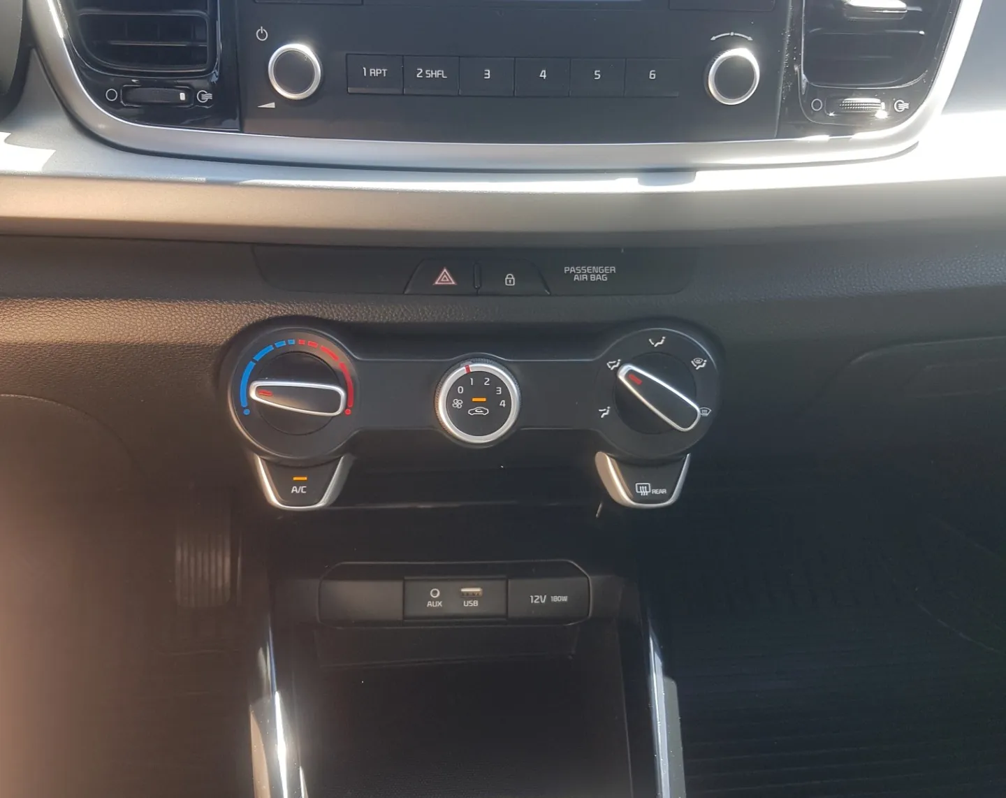 Zunanja slika - KIA Rio - 1,25 - 15