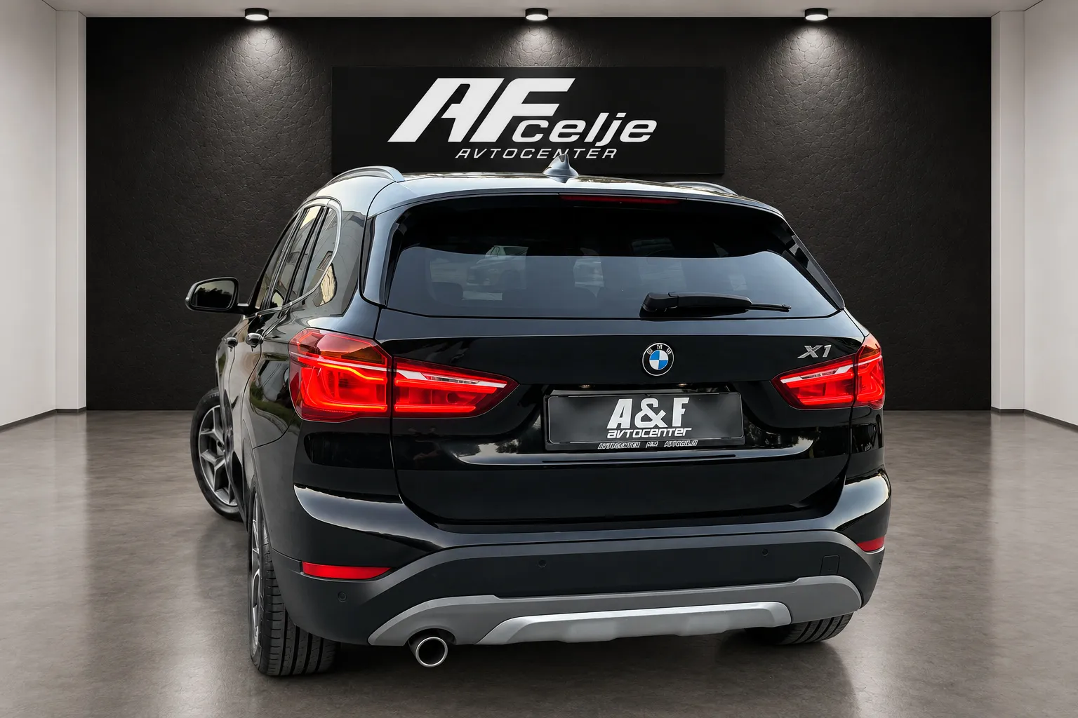 Notranja slika - BMW serija X1: - xDrive18d-4X4-AUT-FUL LED-LIZING ZA TUJCE-NAVI- - 7