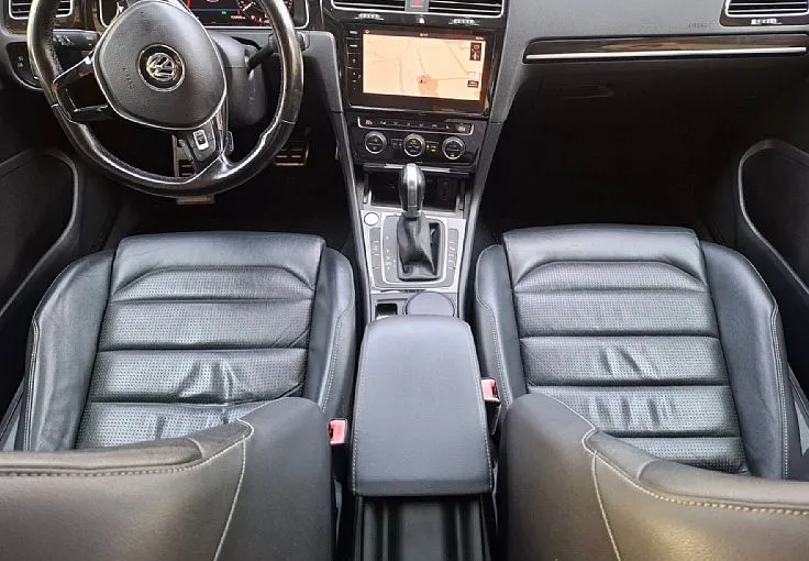 Zunanja slika - Volkswagen Golf - 2.0 TDI CARAT EXCLUSIVE DSG.FULLED.NAVIPRO.PANO... - 11