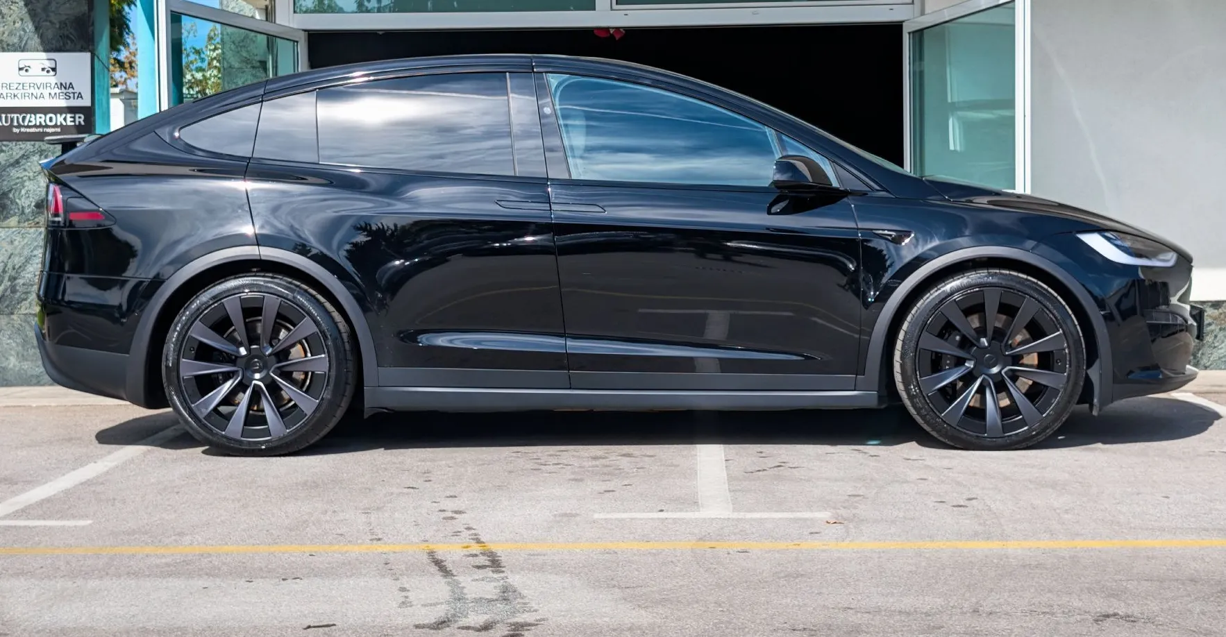 Zunanja slika - Tesla Model X - Plaid All-Wheel Drive Yoke Avtopilot kljuka - 4