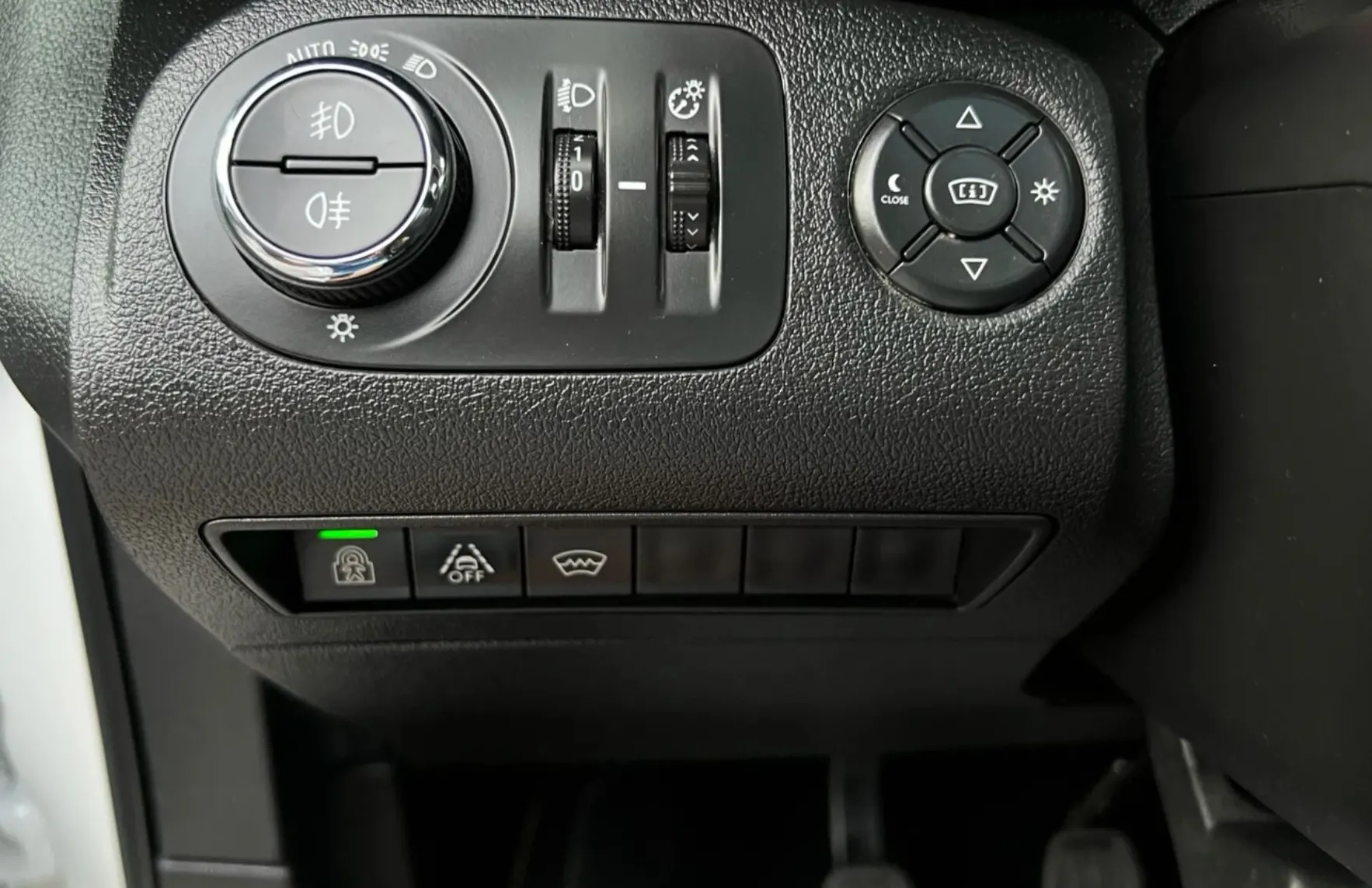 Zunanja slika - Opel Combo - 1.5D PANORAMA. VL. KLJUKA. HUD. 1. lastnik - 15