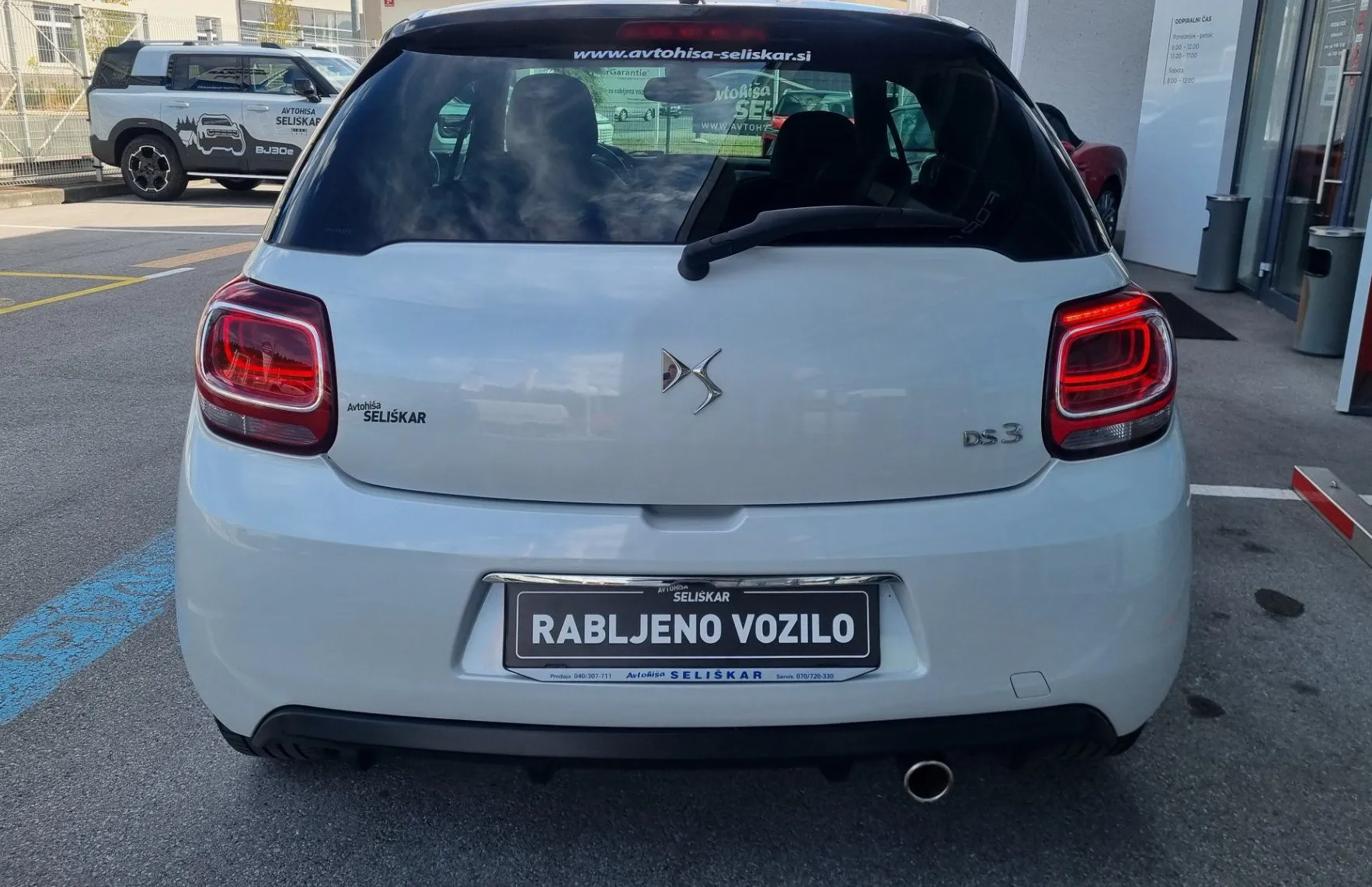 Zunanja slika - Citroën DS3 - 1.2 PURETECH CHIC - Avtomatik - POTRJENA SERVISNA - 7