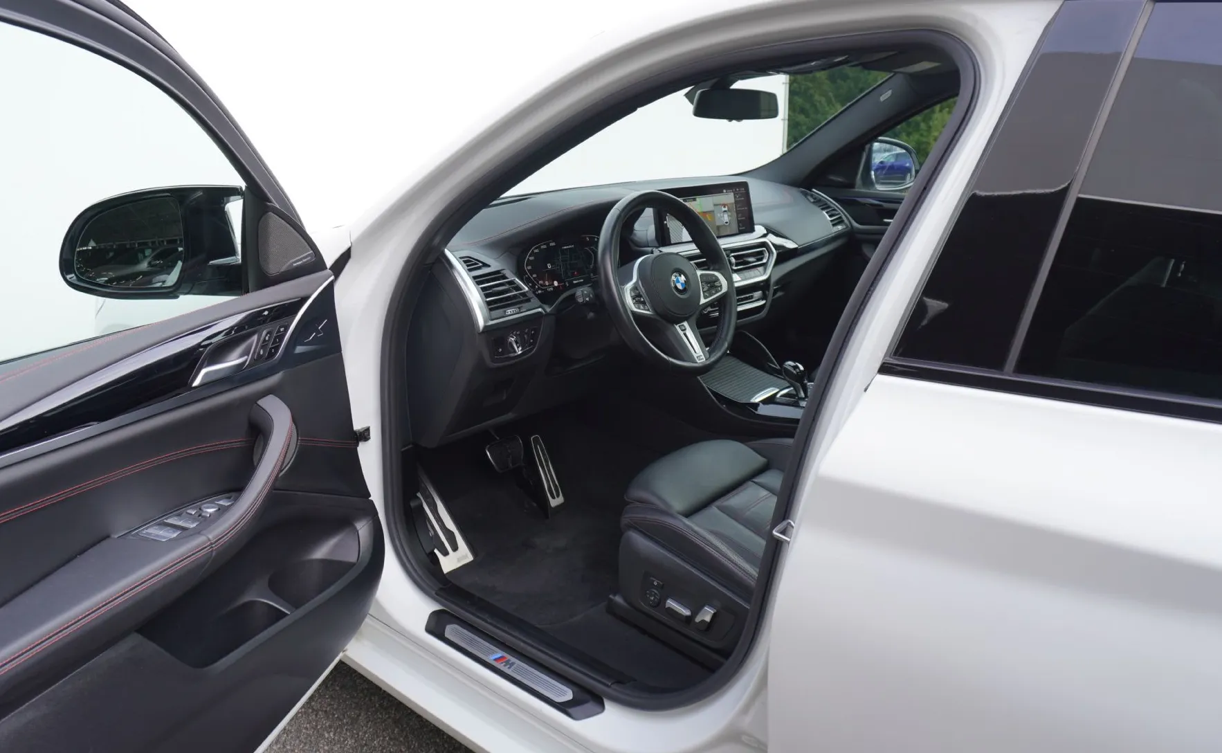 Zunanja slika - BMW X4 - serija : M40d  AT - 6