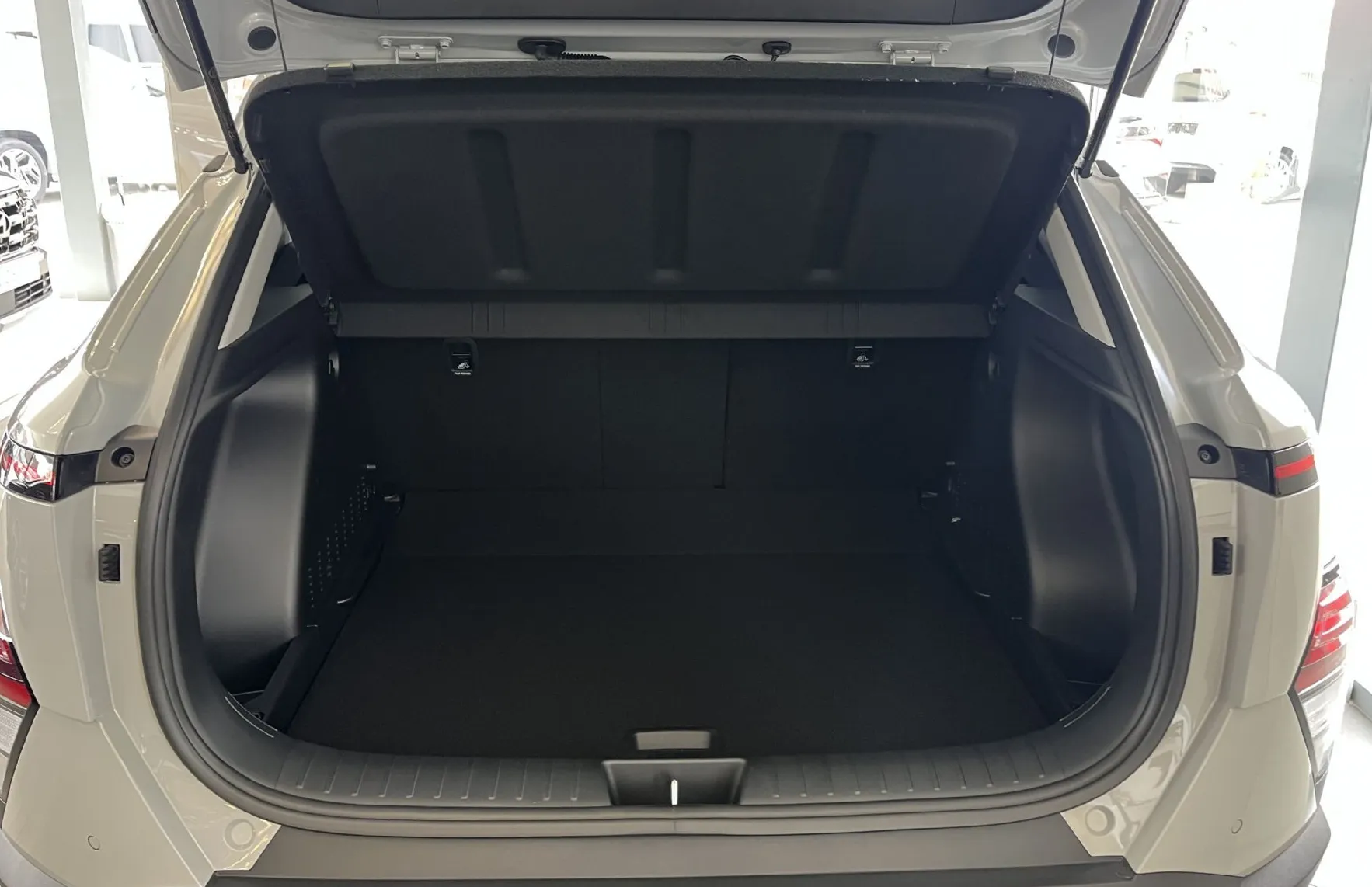 Zunanja slika - Hyundai Kona - 1.6 GDI   hibrid Style DCT - 6