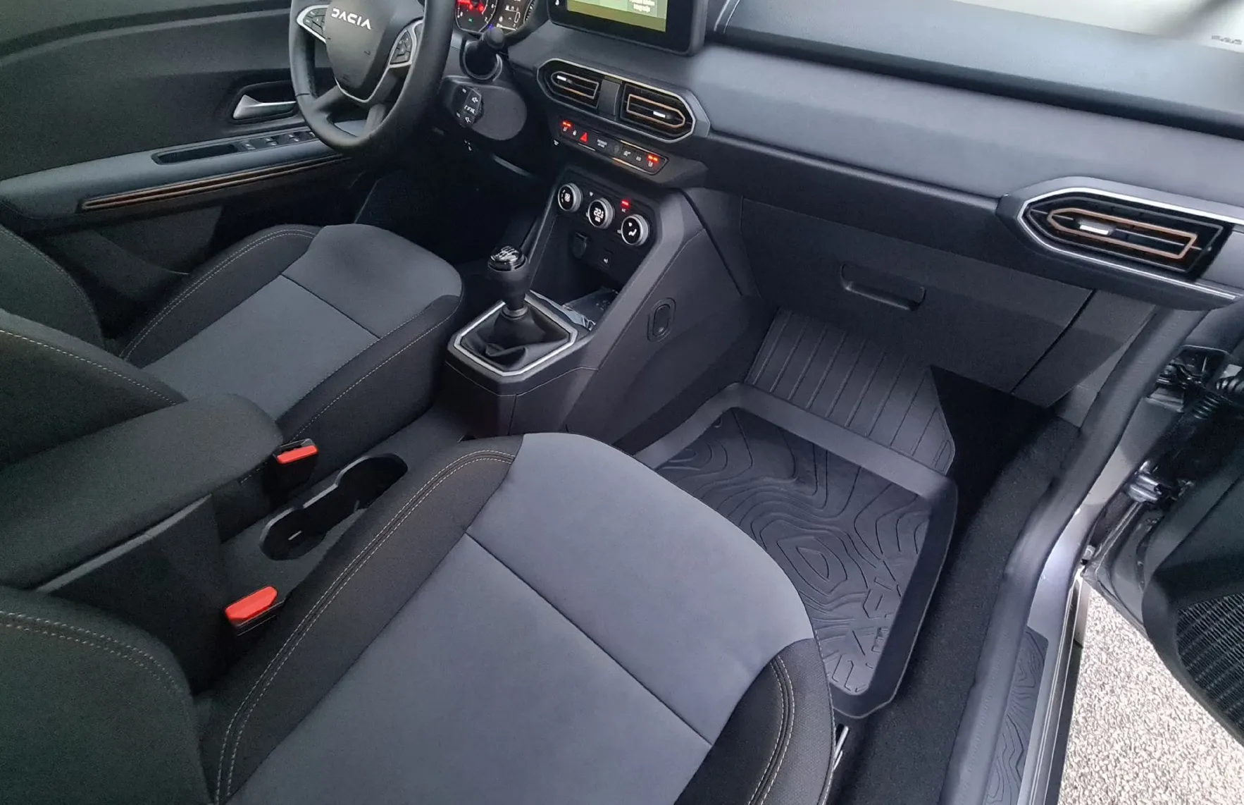 Zunanja slika - Dacia Sandero - 1.0 TCe 110 Stepway Extreme - 11