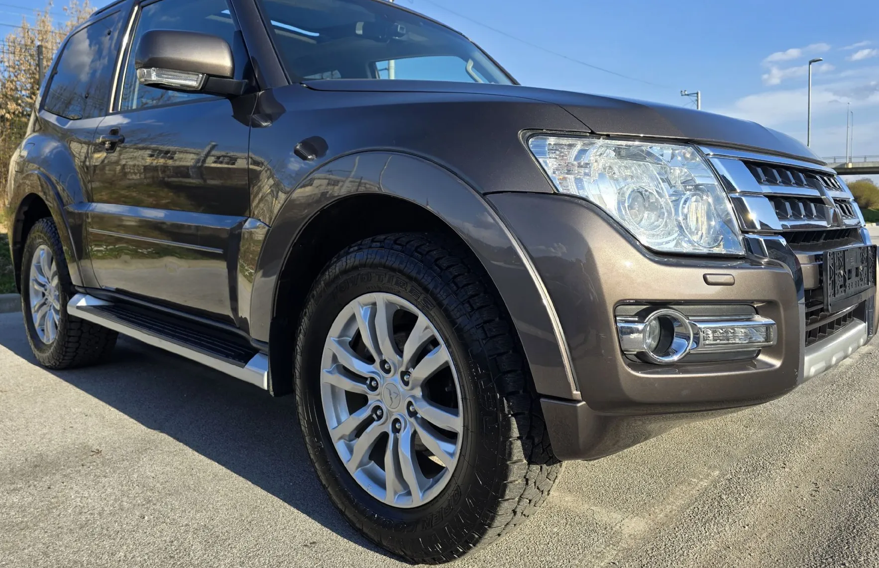 Zunanja slika - Mitsubishi Pajero - 3.2 DI-D A T 3 VRATA ODLIČEN - 12