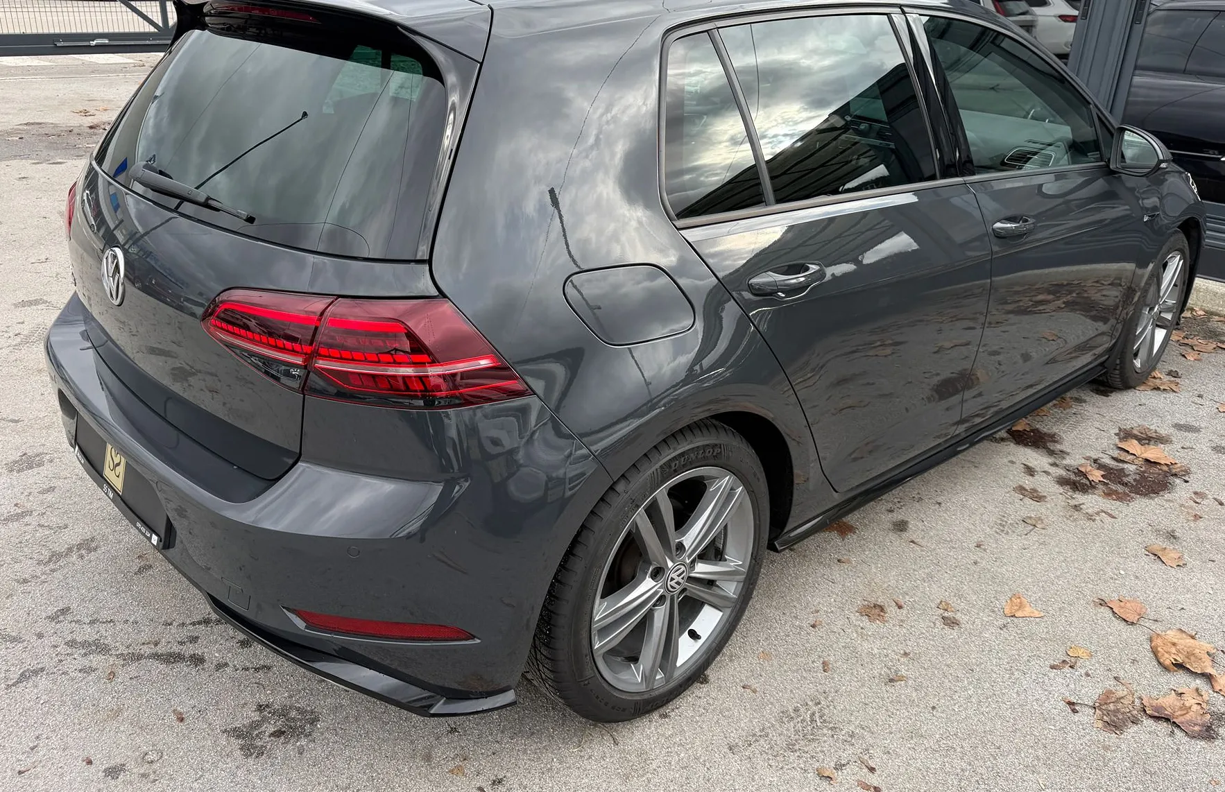 Zunanja slika - Volkswagen Golf - 1.5TSI R-Line WEBASTO-LED-VIRTUAL-6rSed-AMB-ACC-DE - 7