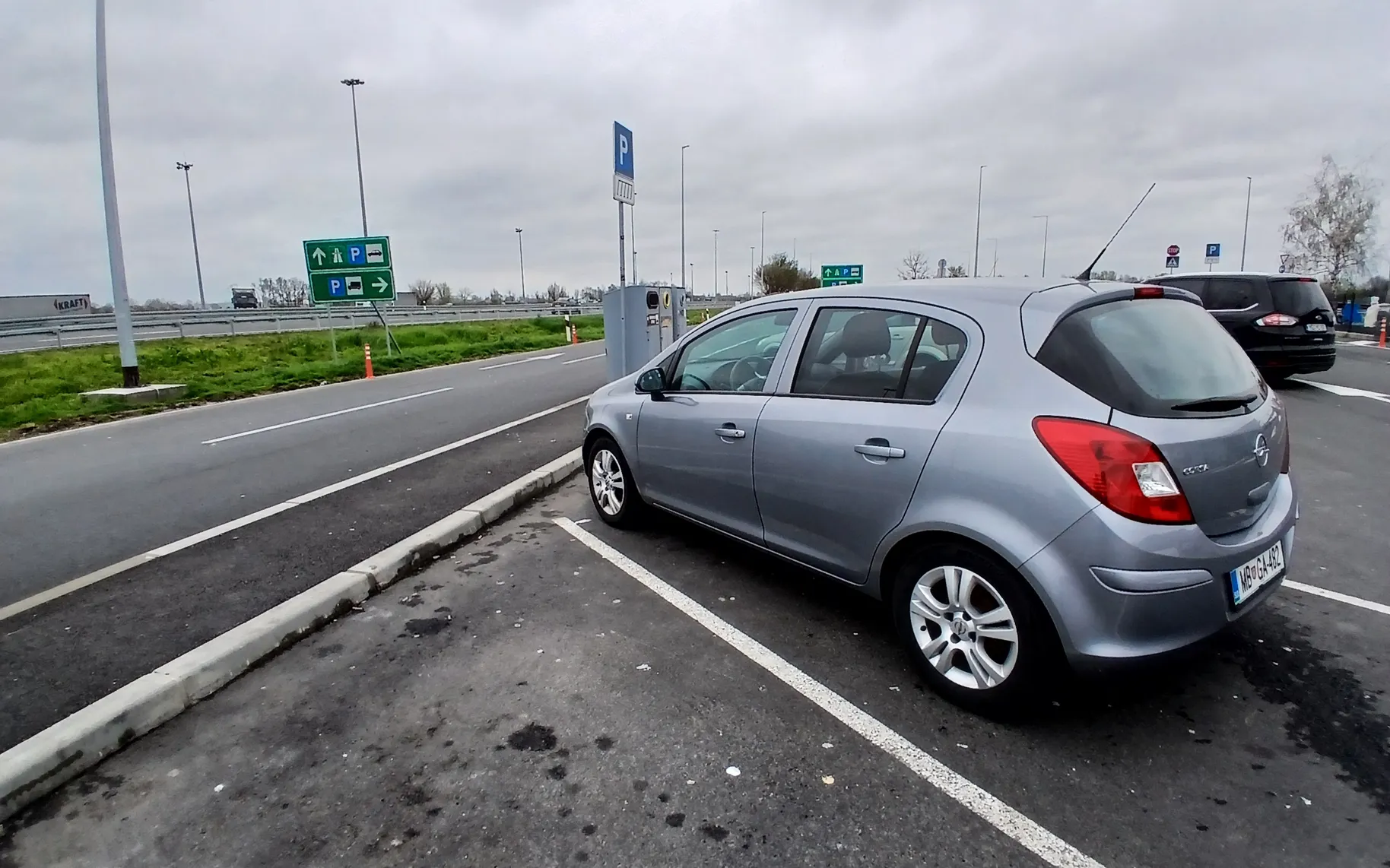 Zunanja slika - Opel Corsa - Cosmo 1,4 16V Avt. - 3