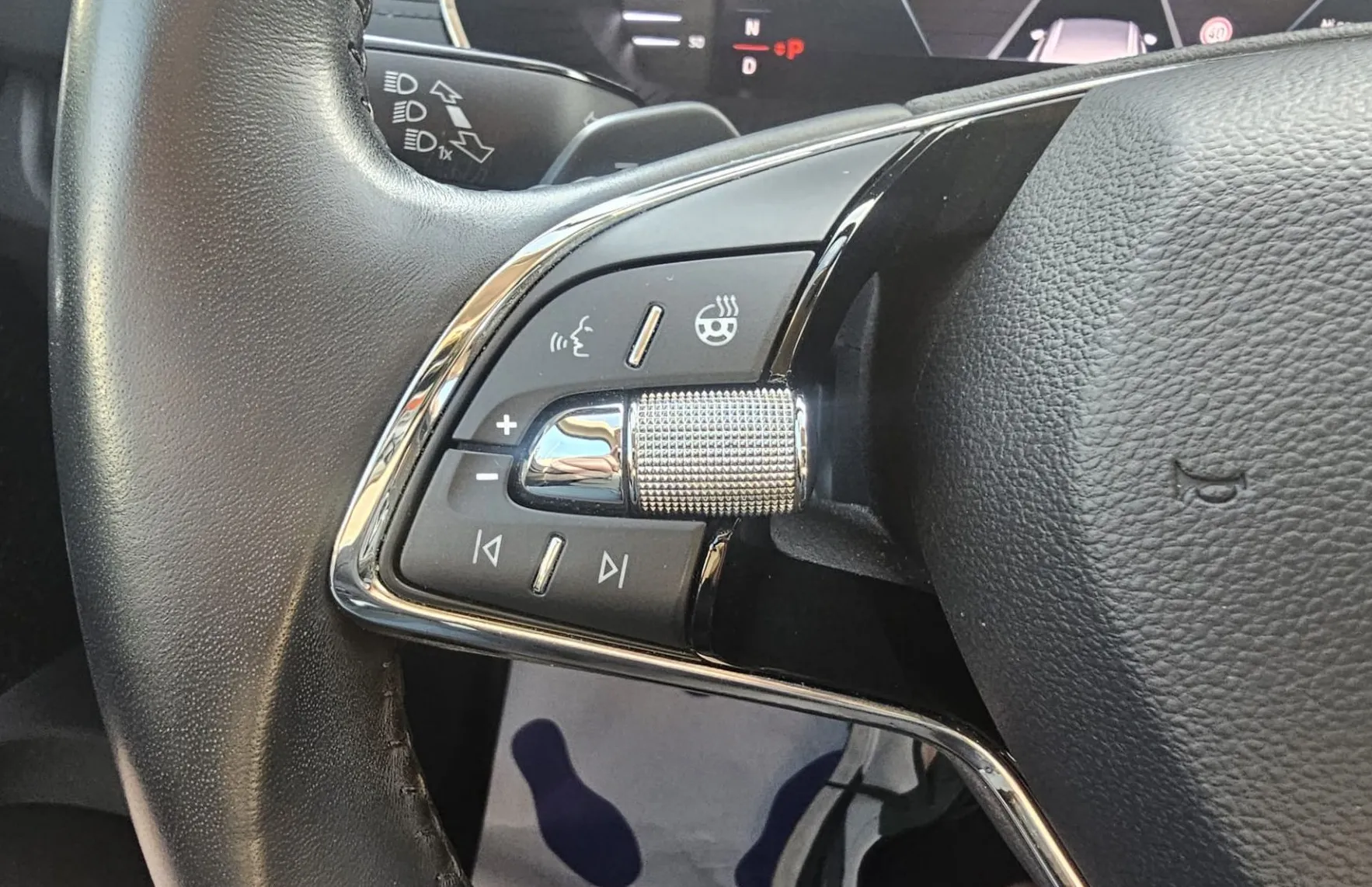 Zunanja slika - Škoda Octavia - Combi 2.0TDI Ambition DSG|FuLED|alu|wirtual|kamera - 13