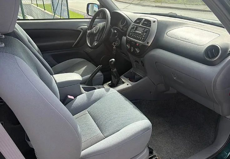 Zunanja slika - Toyota RAV4 - 4x2 1.8 VVT-i - 12