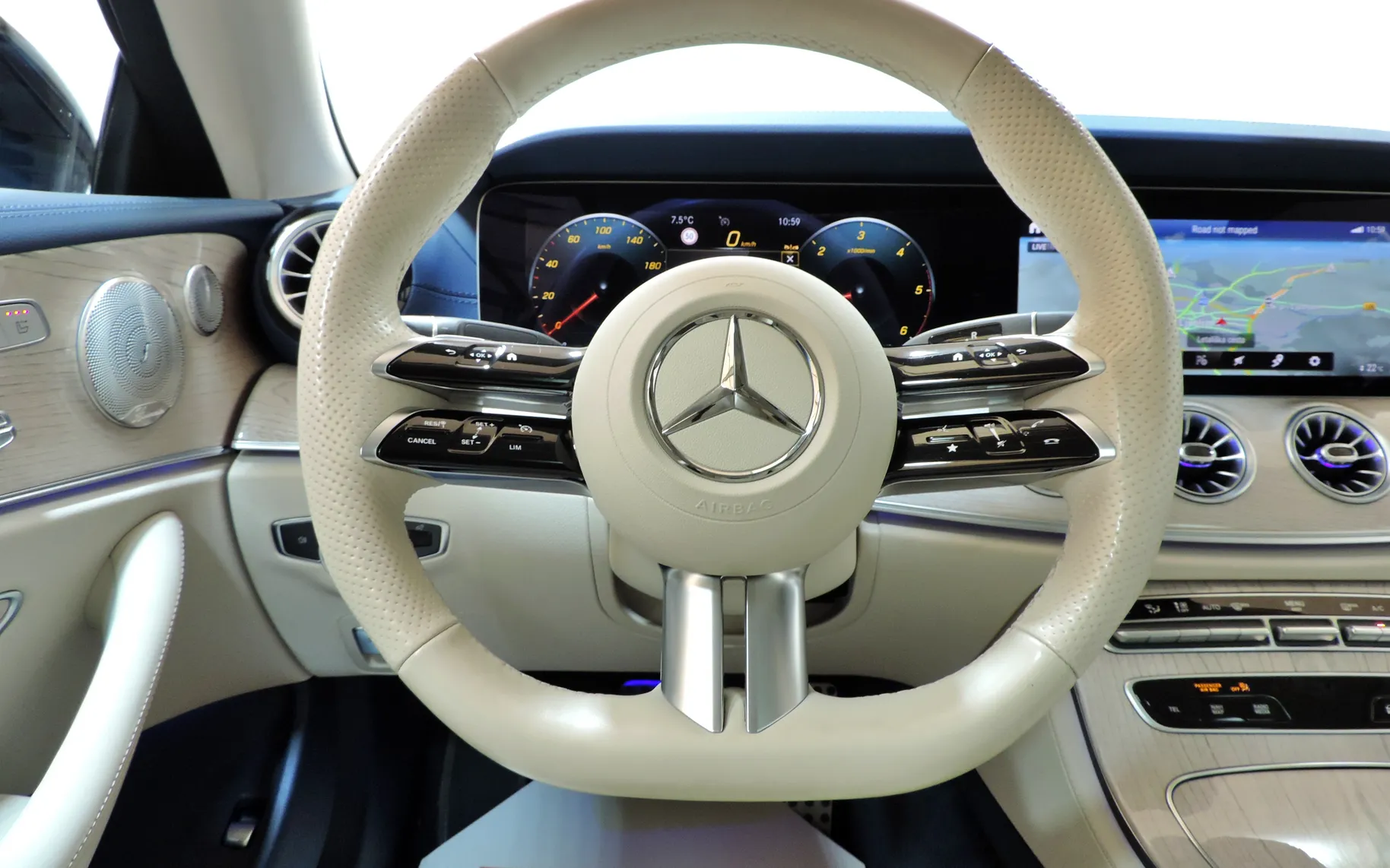 Zunanja slika - Mercedes-Benz E-Razred - 300d 4-MATIC AUT. - 17