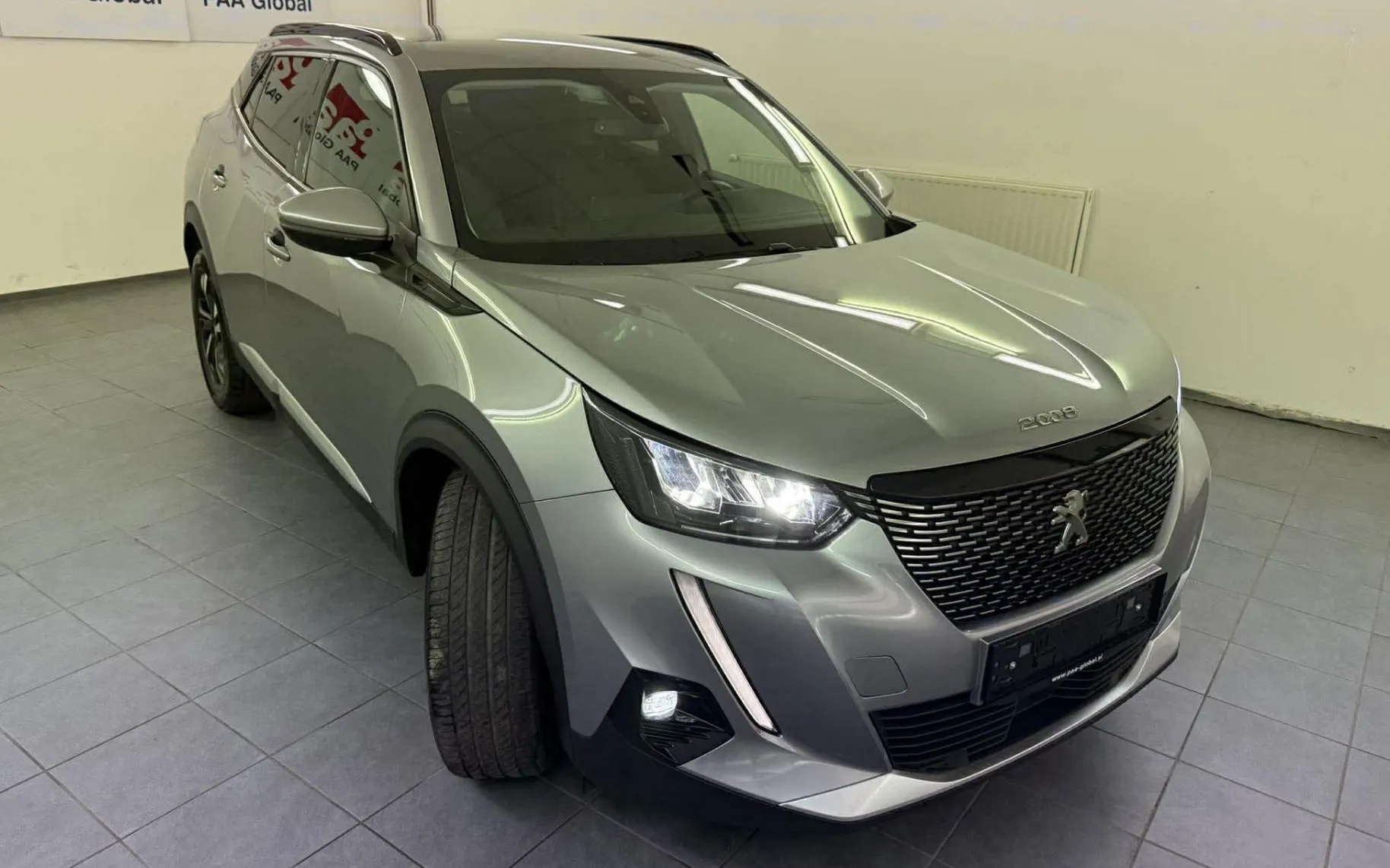 Zunanja slika - Peugeot 2008 - Peugeot  ALLURE PACK 1.2 PURETECH 130STT - 2