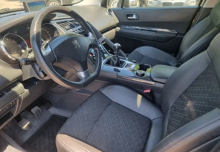 Zunanja slika - Peugeot 3008 - 1.2 PureTech Allure - HITRI KREDIT BREZ POLOGA - 7