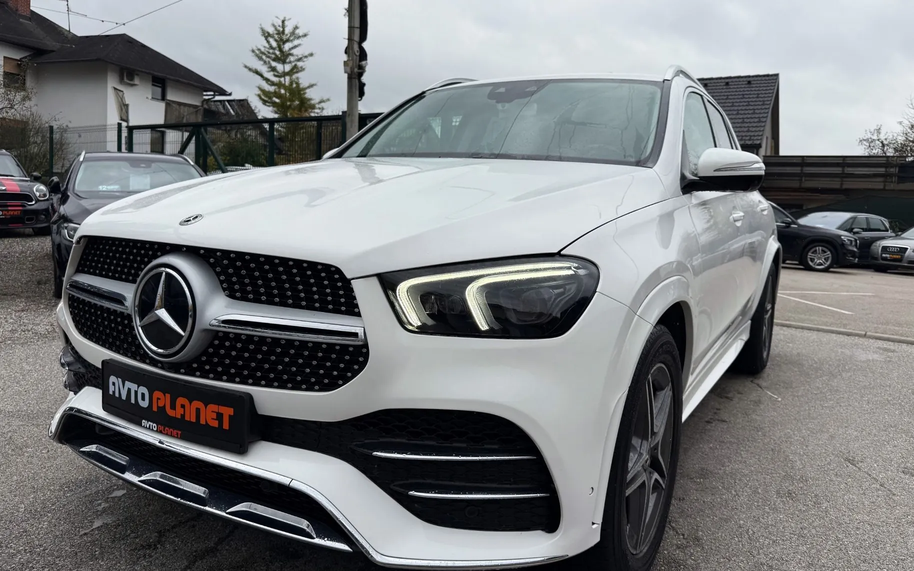 Zunanja slika - Mercedes-Benz GLE-Razred - GLE 300 d 4MATIC AMG LiNE AIRMATIC LED 360K ALU20 - 8