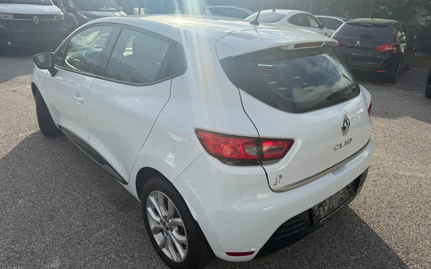 Zunanja slika - Renault Clio - TCe 75 Generation - 6