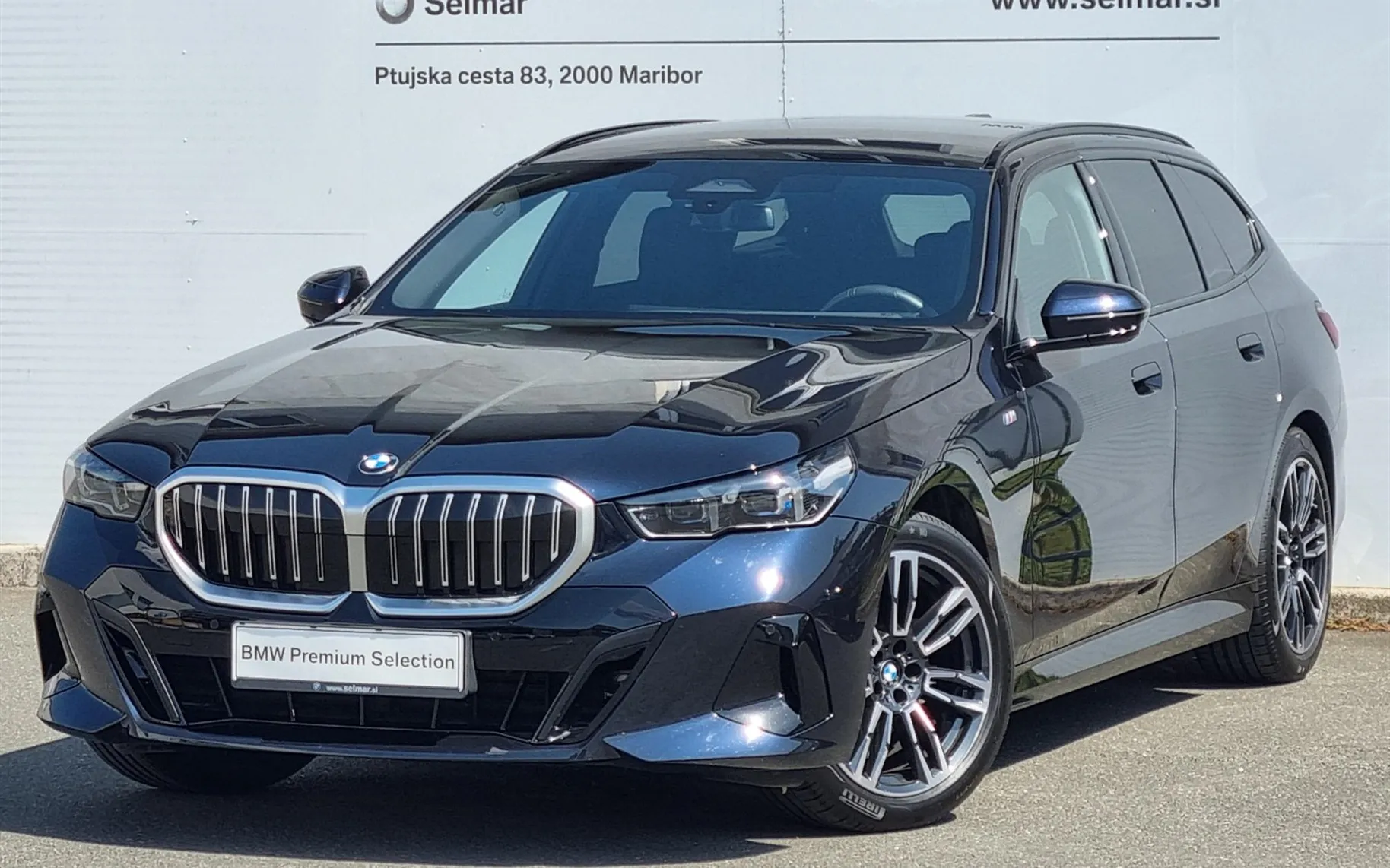 Zunanja slika - BMW Serija 5 - 520d xDrive Touring - 1