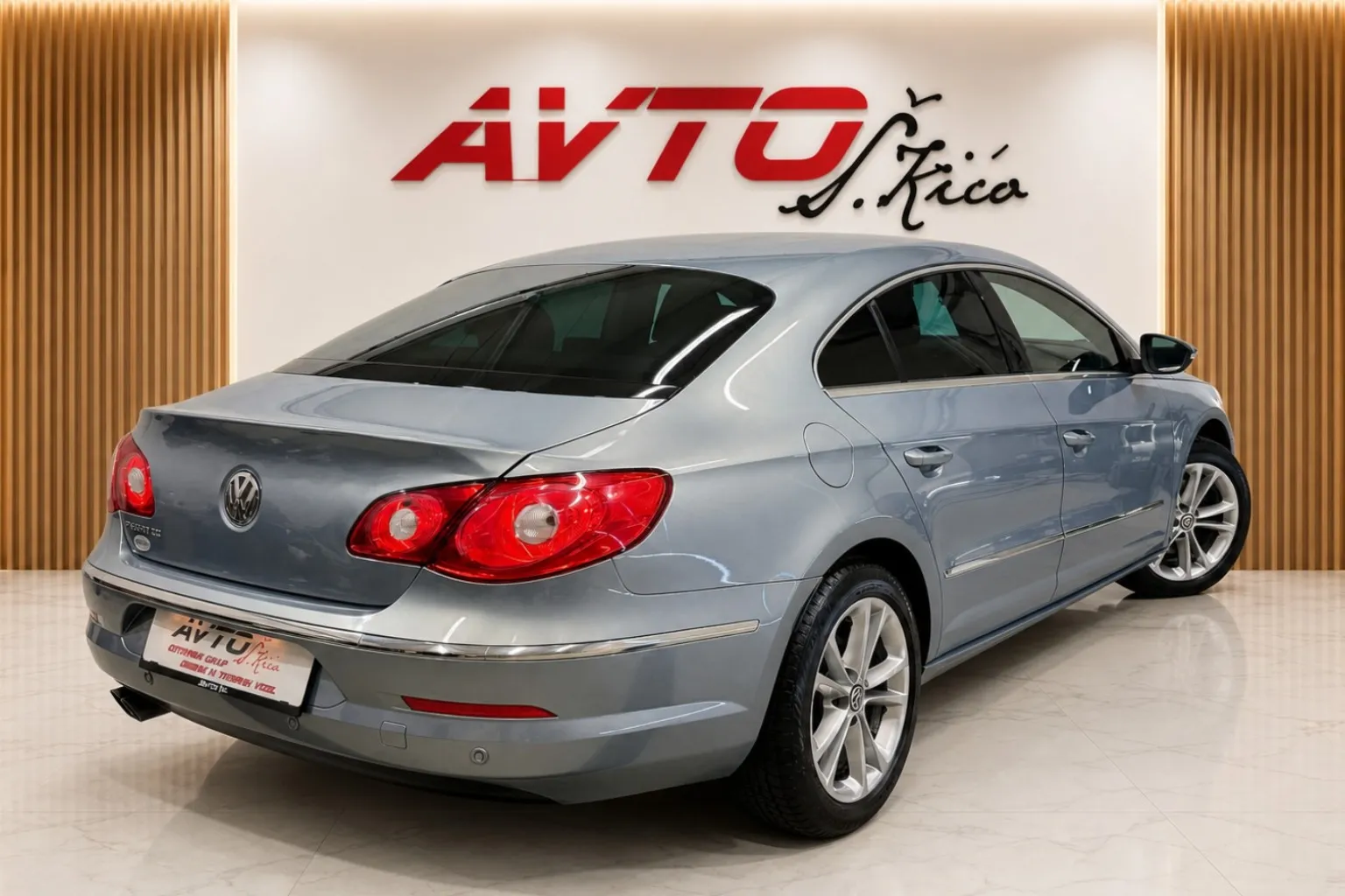 Zunanja slika - Volkswagen Passat CC - 2.0 TDI-BI-XENON-SPORT LINE-ALU-CROM-PDC-TEMPOMAT. - 6