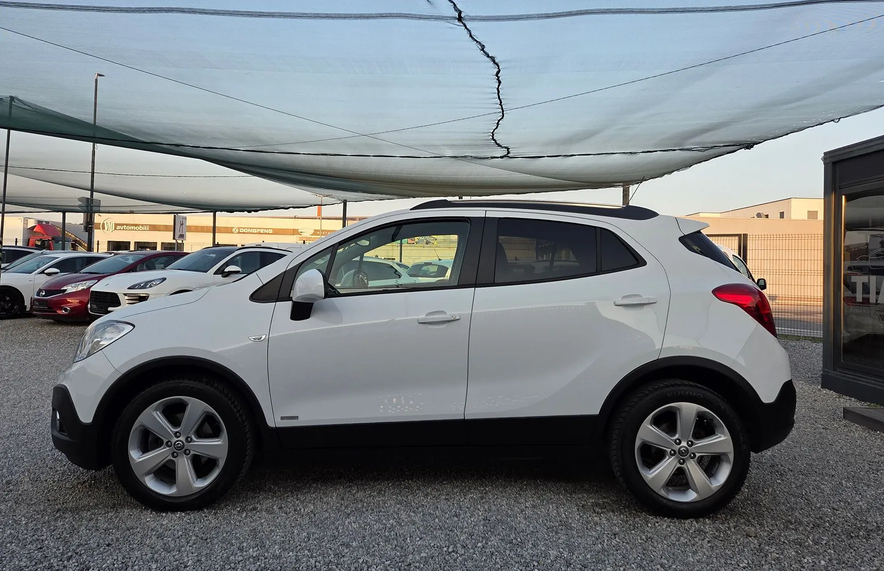 Zunanja slika - Opel Mokka - 1.7DTI-4X4-SLO-AVT.KLIMA-LED-PDC-ALU-SERVISIRANA.. - 4