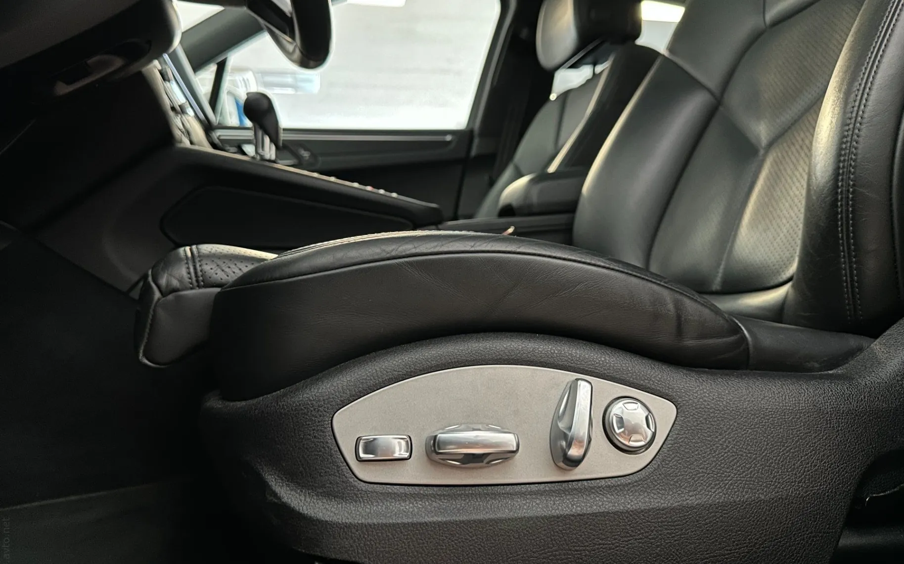 Notranja slika - Porsche Macan - 2.0 PDK |Panorama|Kamera|Tempomat|Memory|Gretje|.. - 9
