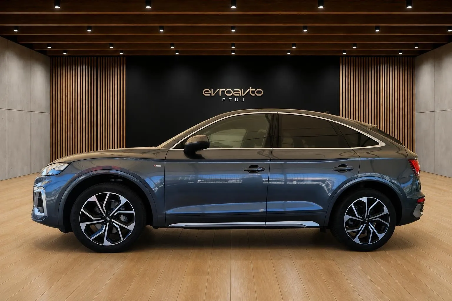 Zunanja slika - Audi Q5 Sportback - quattro 40 TDI S line Zračno•Matrix•Kljuka•Radar - 2