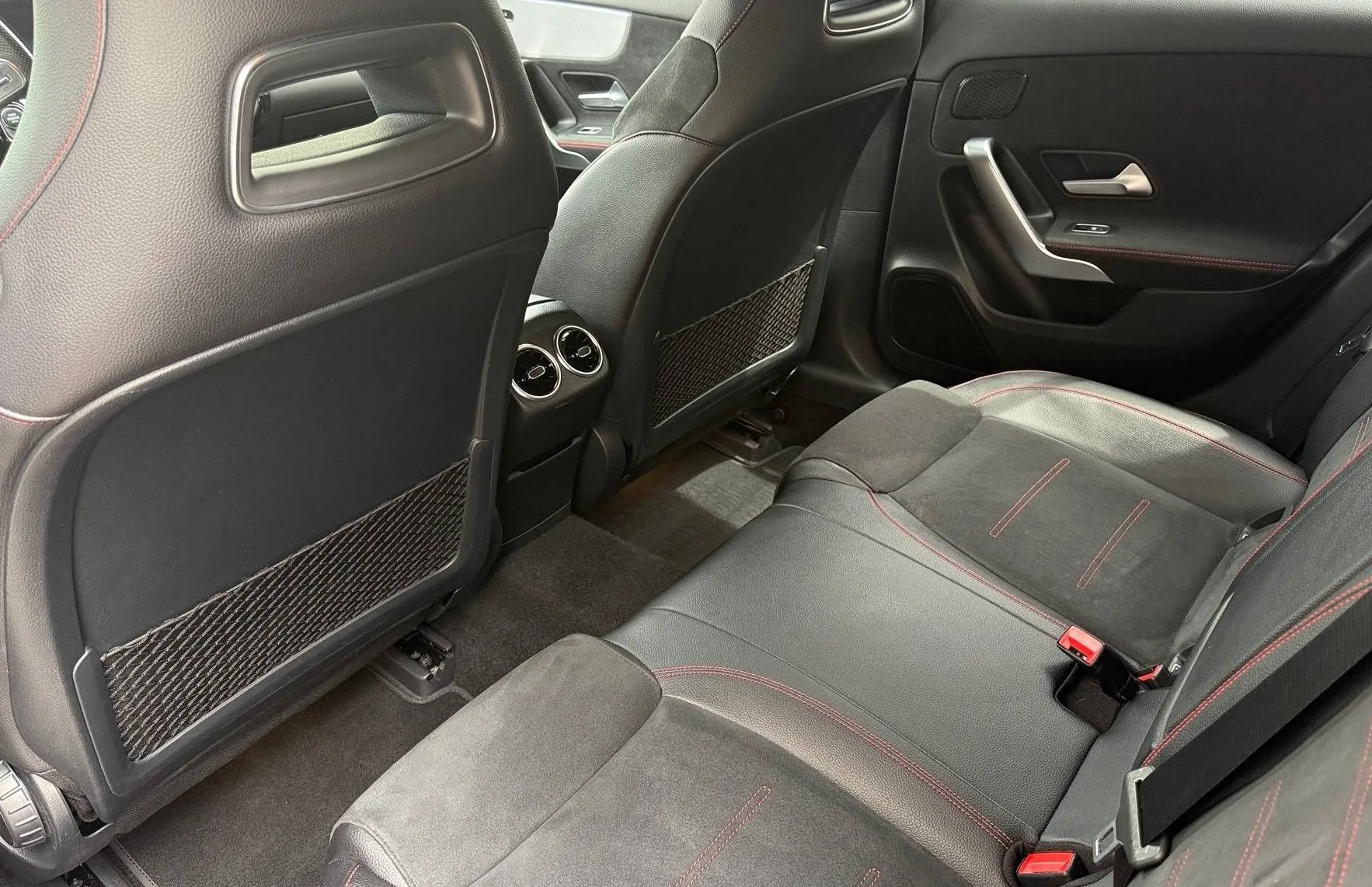 Zunanja slika - Mercedes-Benz A-Razred - 35 AMG 4MATIC + DTC LED KAM NAVI PDC RADAR TOP - 19