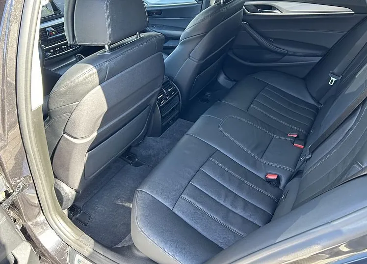 Zunanja slika - BMW Serija 5 - Touring: 520d-ACC-LED-NAVI-PDC-KAMERA-ALU - 10