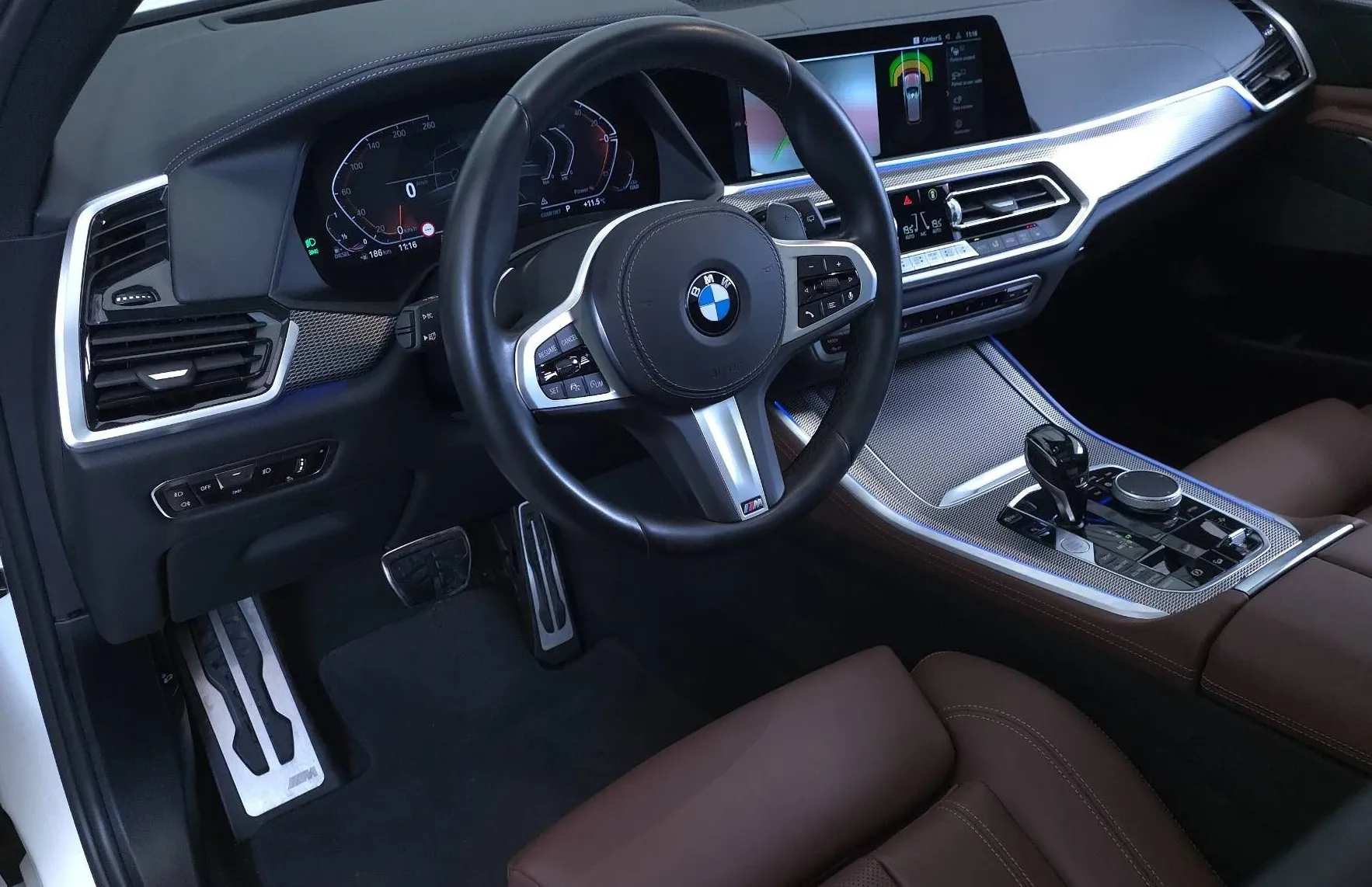 Zunanja slika - BMW X5 - serija : xDrive30D - ZRAČNO - LASER - PANO - KLJUKA - 7
