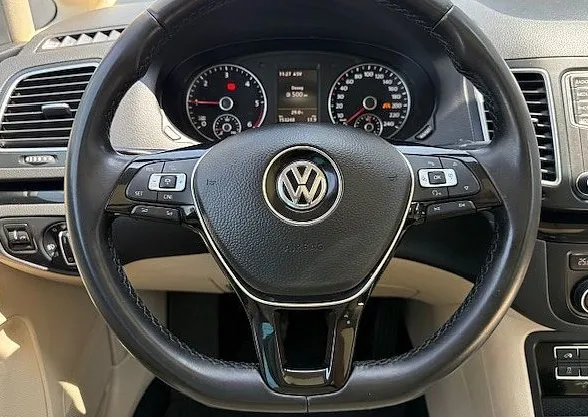 Zunanja slika - VW Sharan - 2.0 TDI BMT SCR HIGHLINE BIXENON PANO ACC KAMERA - 8