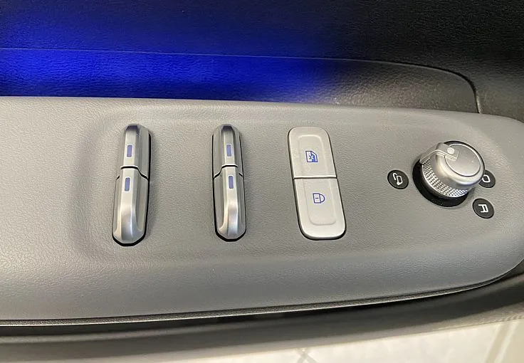 Zunanja slika - Dongfeng Box - 42.3 kWh 70 kW - 11