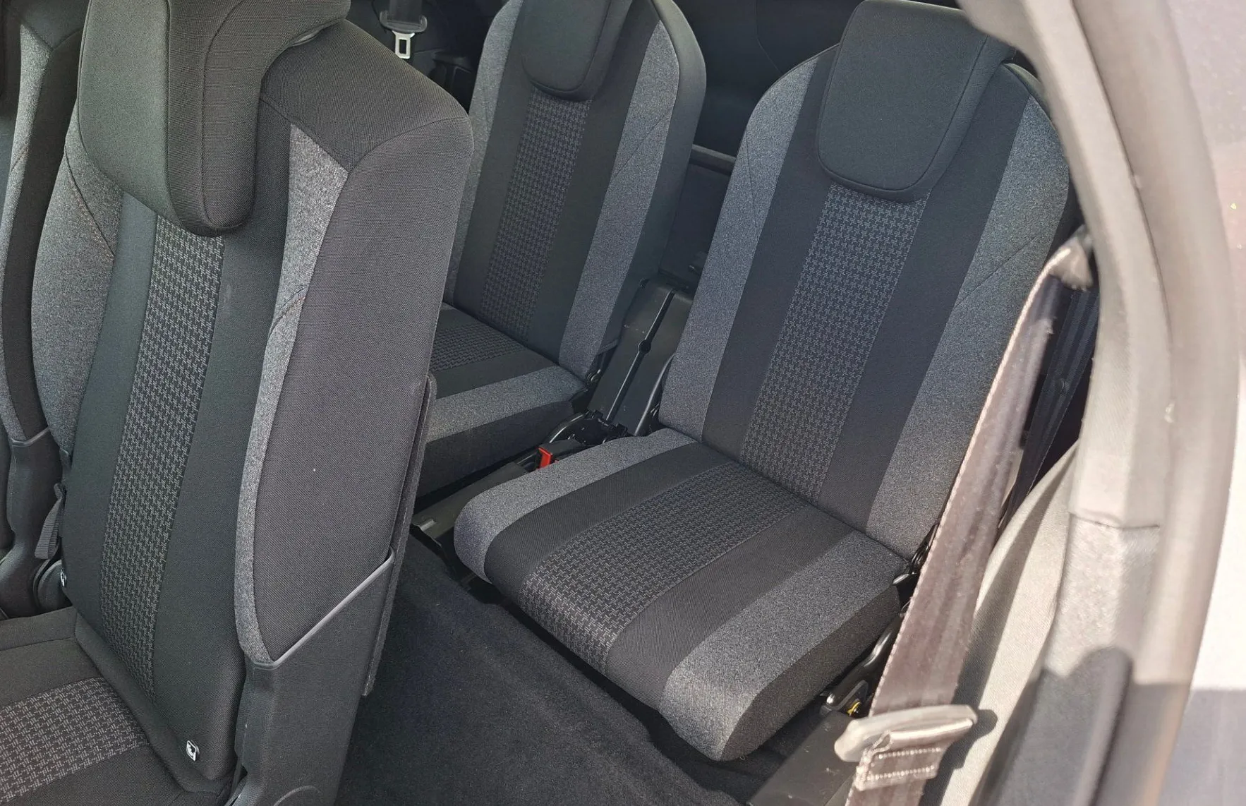 Zunanja slika - Peugeot 5008 - 1.5 BlueHDI 130 S S Active Pack Avt. - 13