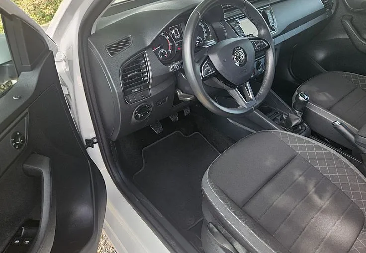 Zunanja slika - Škoda Fabia - 1.0 60ks °1.LASTNIK° °16-COL° °NAVIGACIJA °LED° - 7